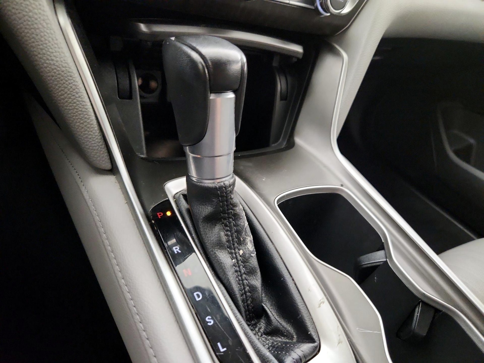 2018 Honda Accord EX-L - Photo 18