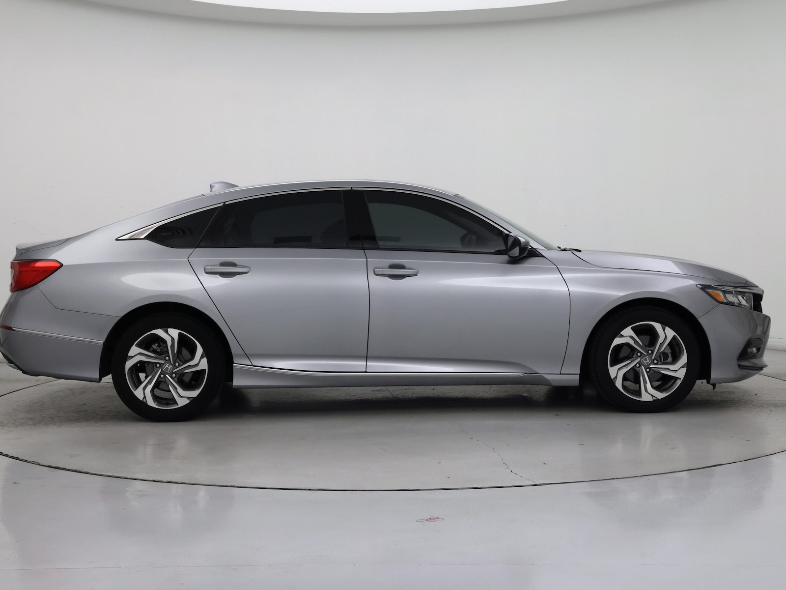 2018 Honda Accord EX-L - Photo 8