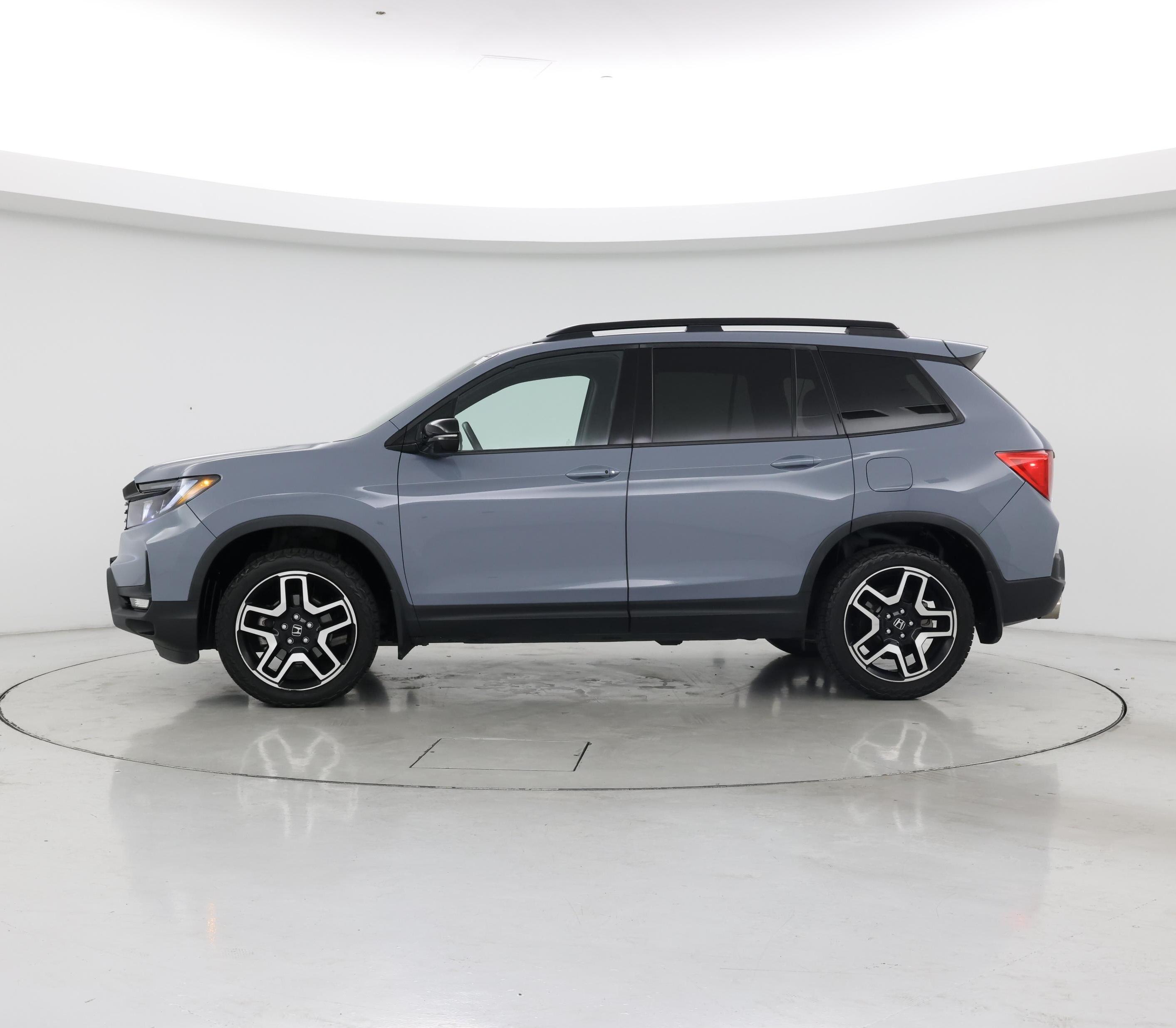 Thumbnail: 2022 Honda Passport - 3