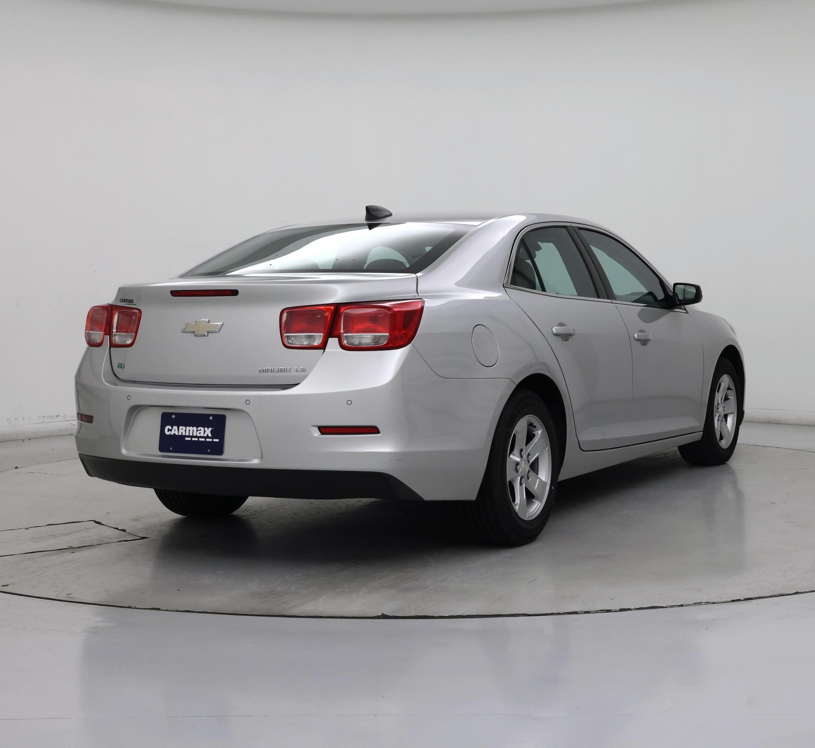 Thumbnail: 2016 Chevrolet Malibu - 8