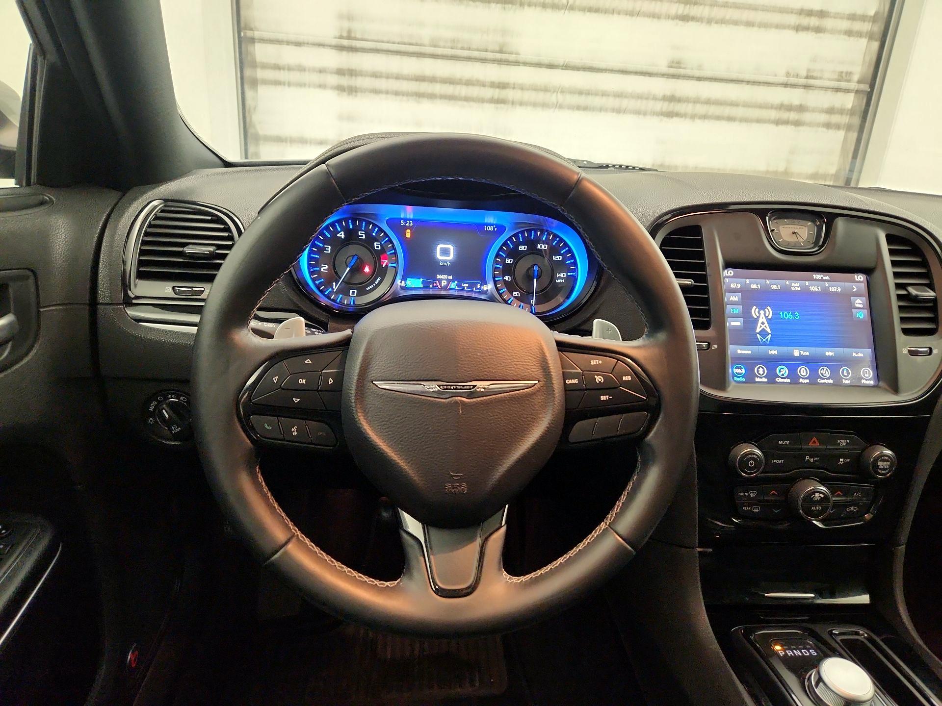 Thumbnail: 2018 Chrysler 300 - 10