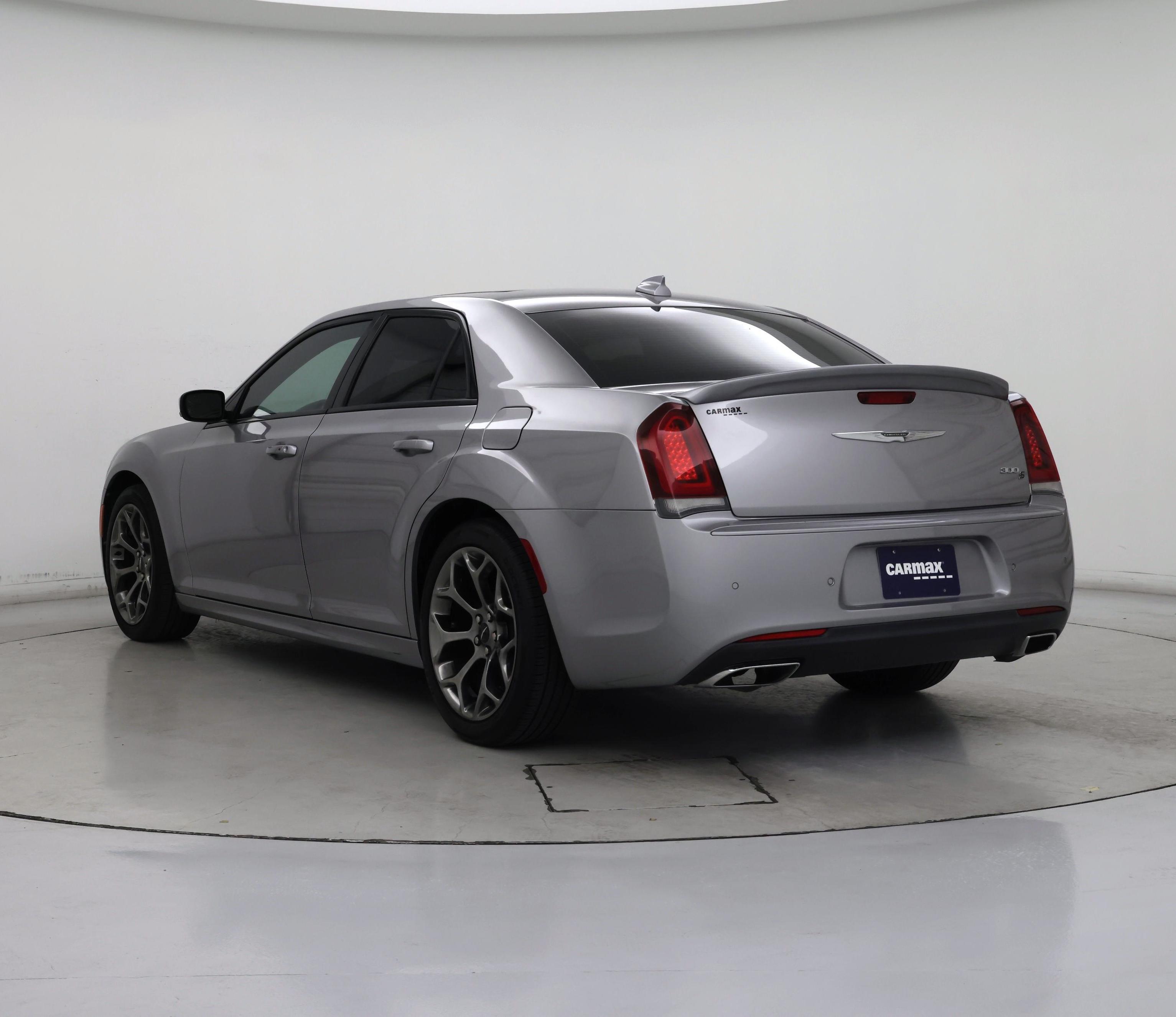 Thumbnail: 2018 Chrysler 300 - 2