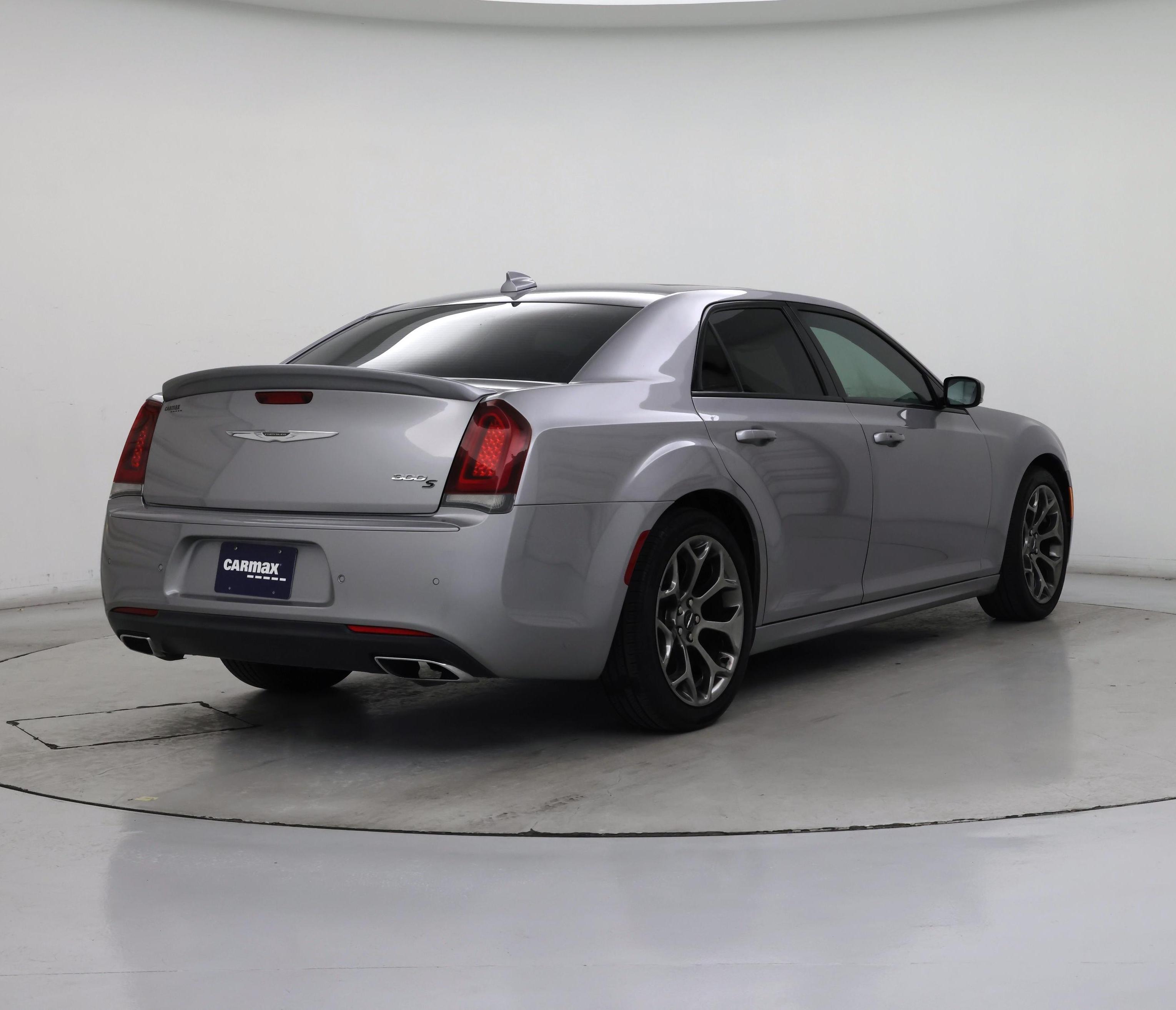 Thumbnail: 2018 Chrysler 300 - 8