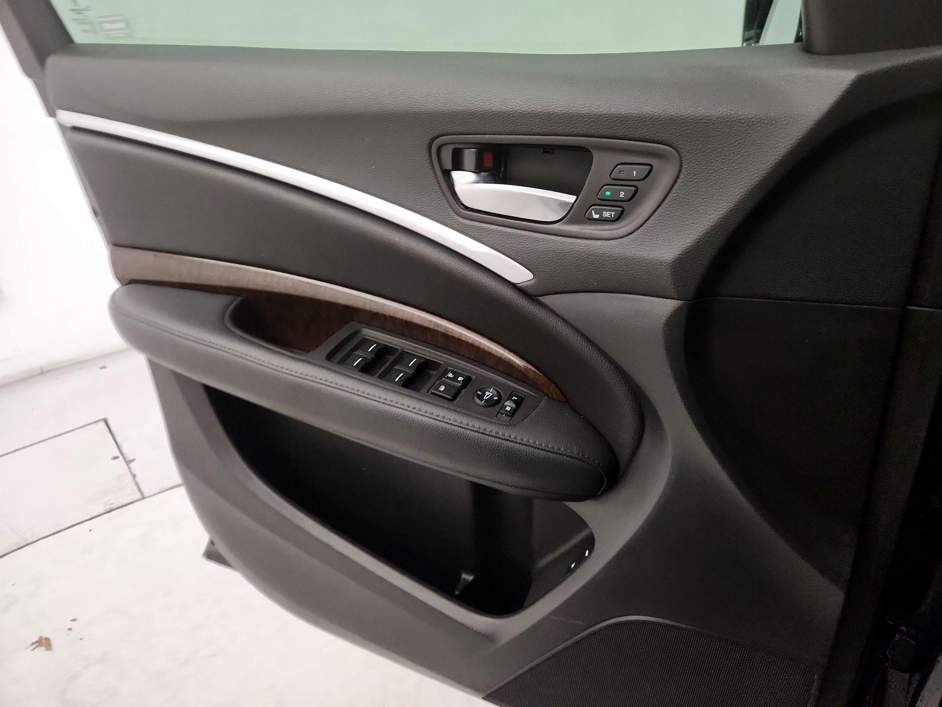 Thumbnail: 2019 Acura MDX - 12