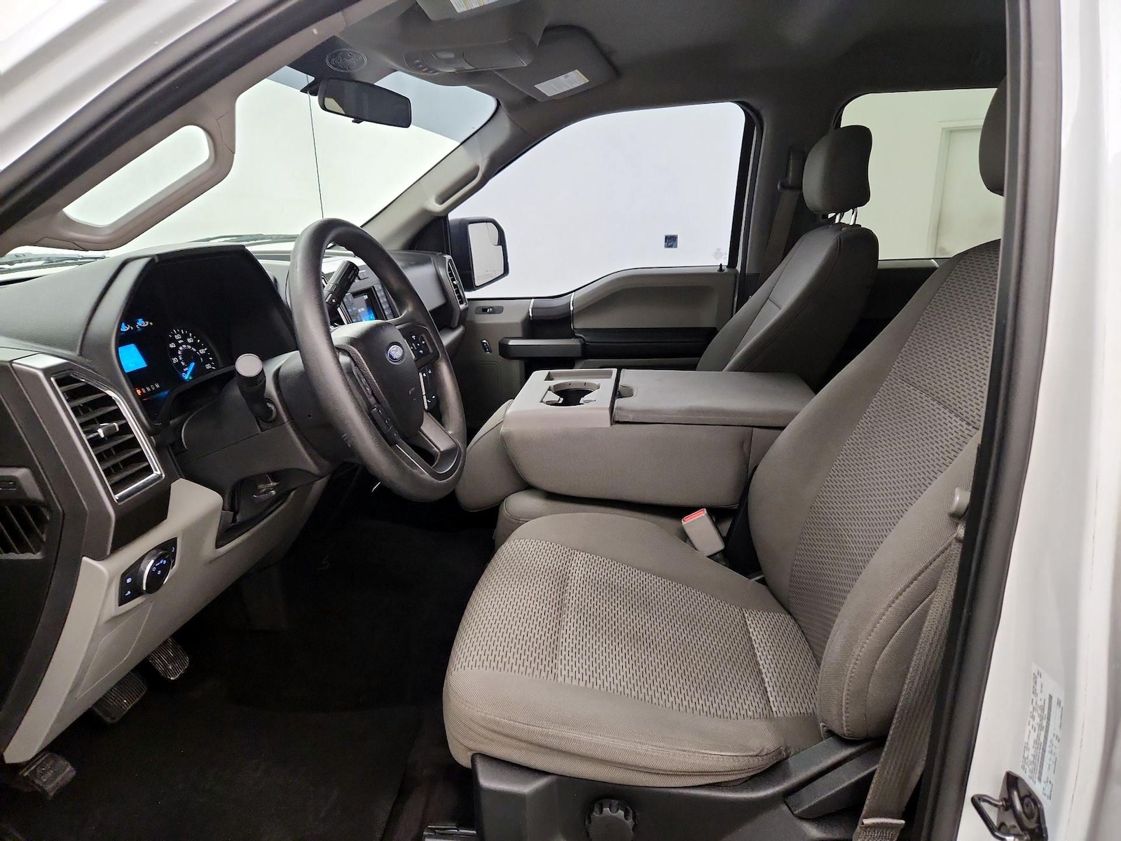 2017 Ford F-150 XLT - Photo 12