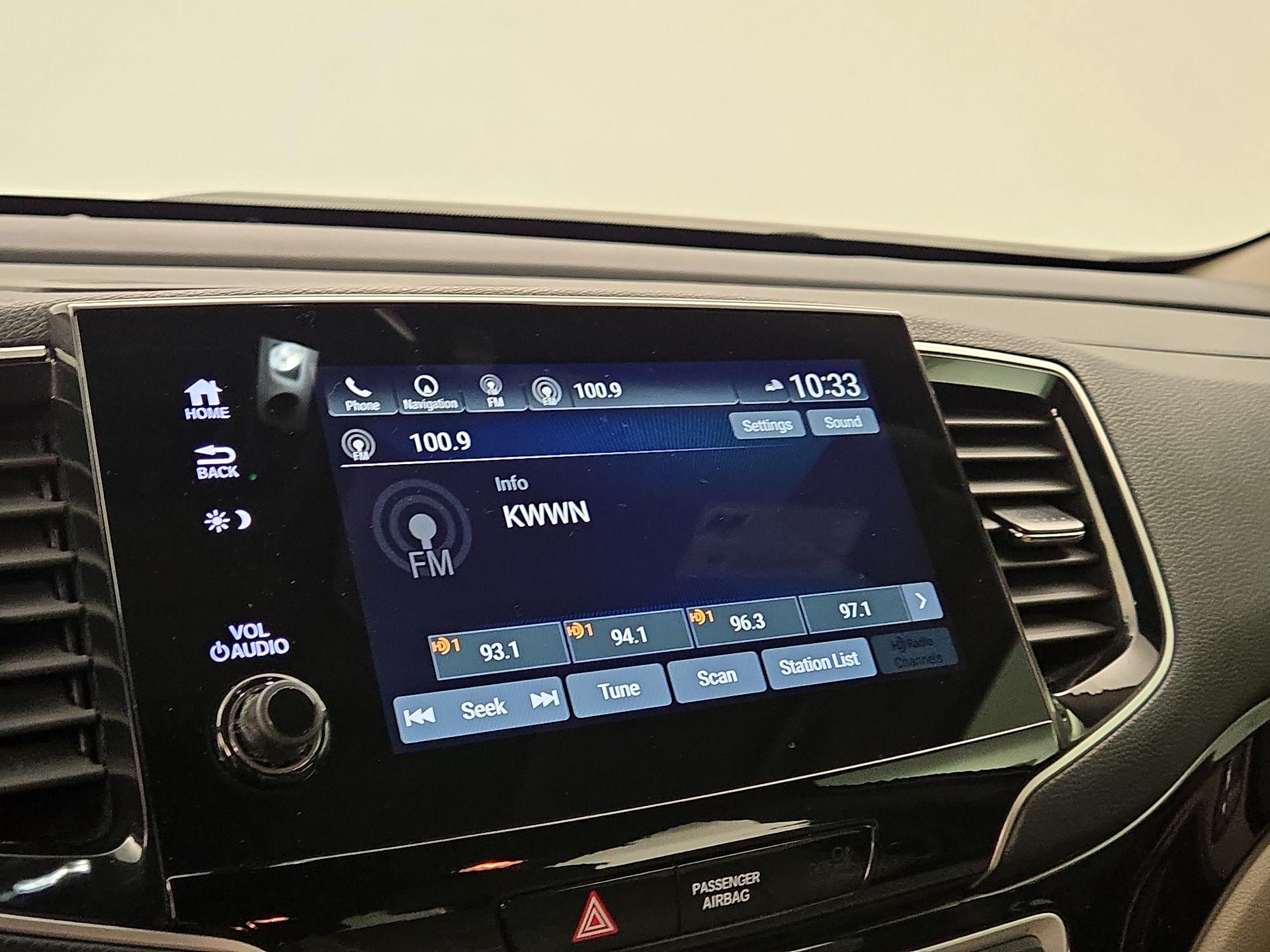 Thumbnail: 2019 Honda Pilot - 16