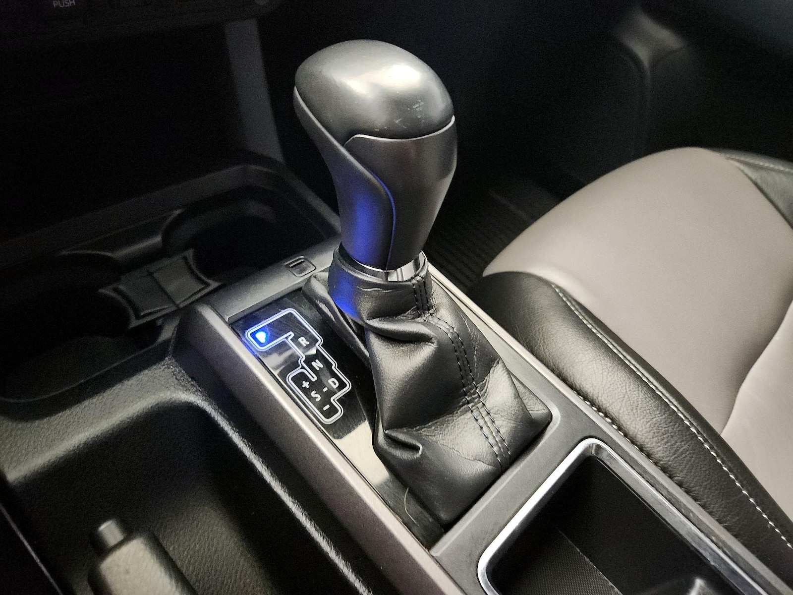 2019 Toyota Tacoma TRD Sport - Photo 18