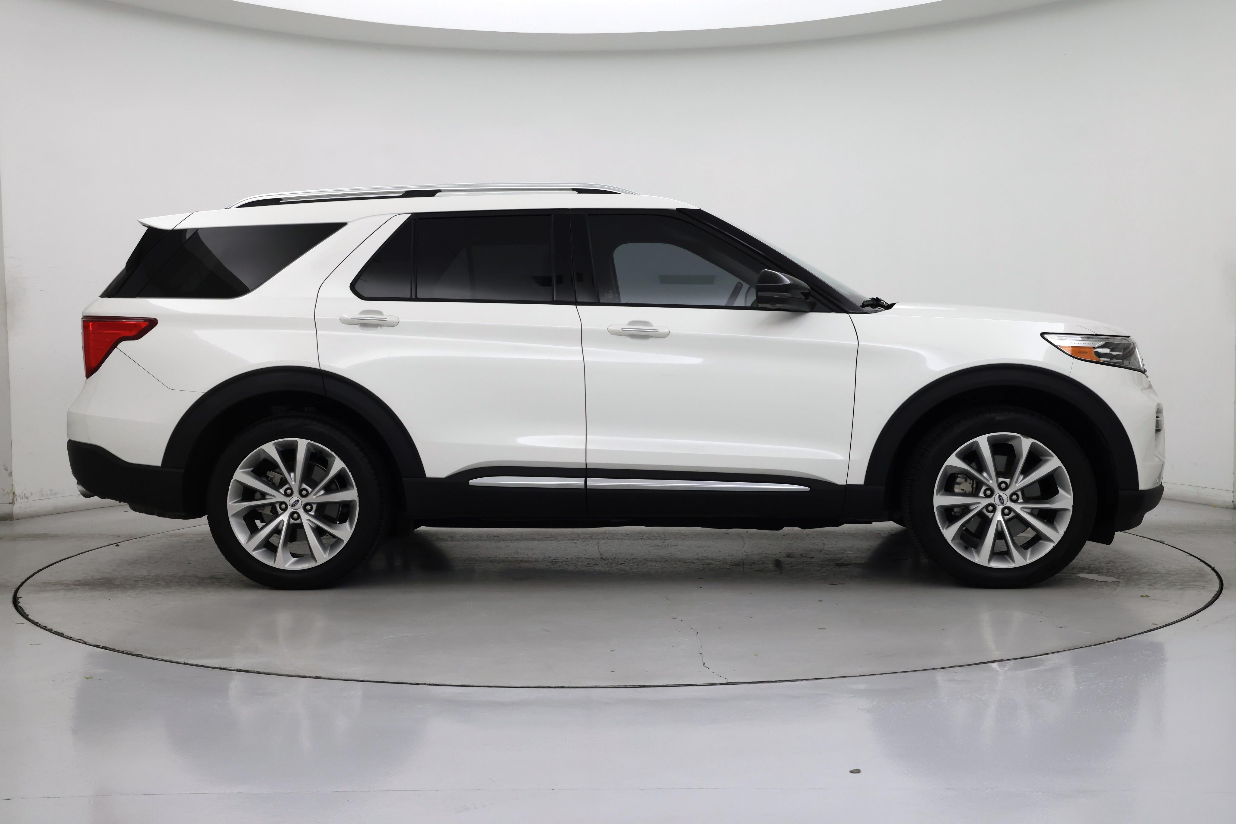 Thumbnail: 2021 Ford Explorer - 7