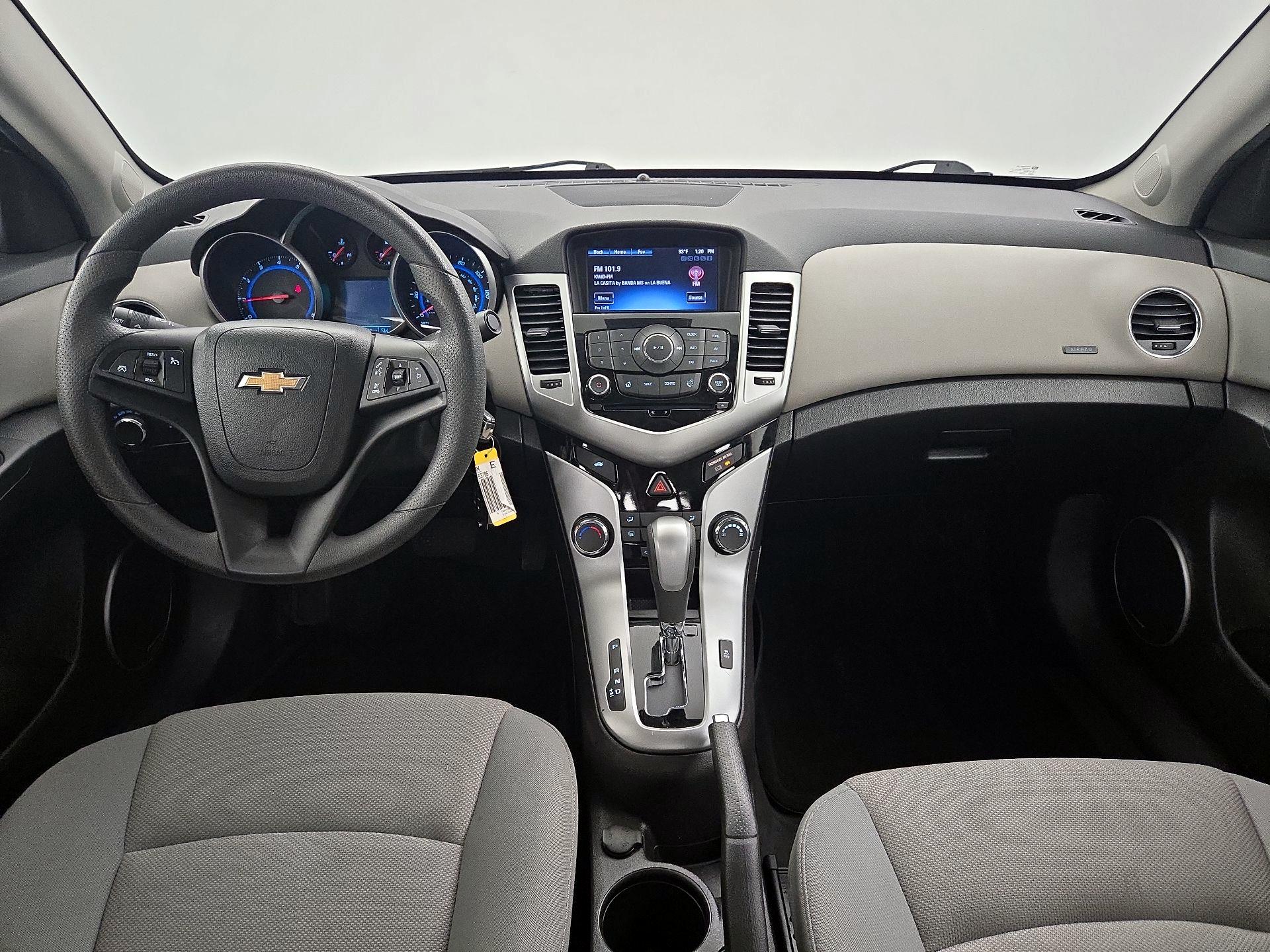 Thumbnail: 2016 Chevrolet Cruze - 9