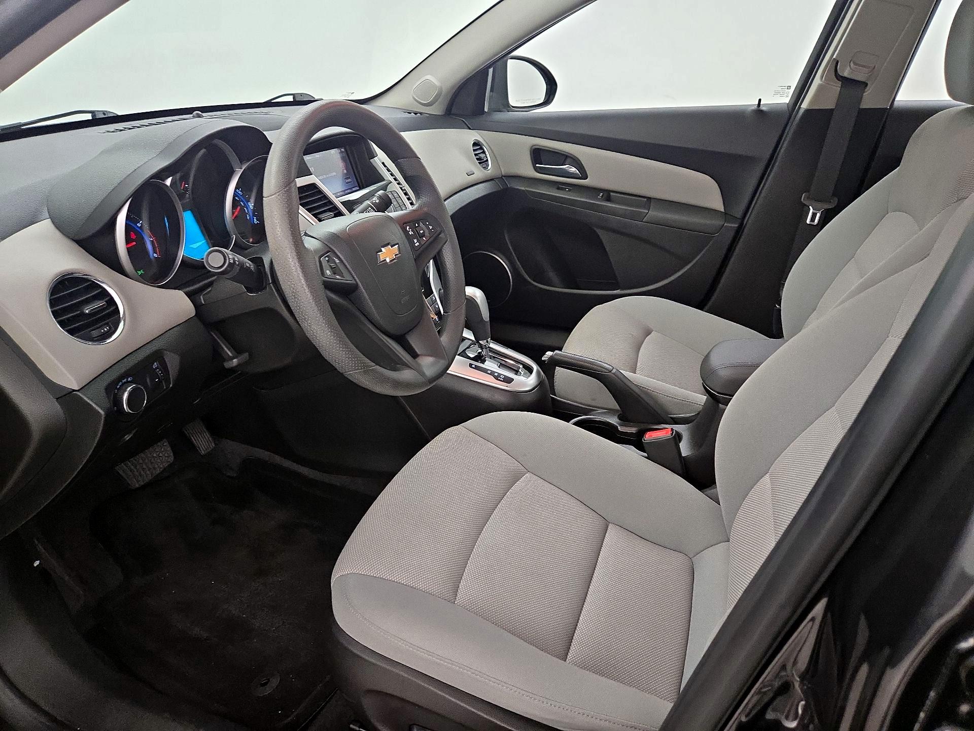 Thumbnail: 2016 Chevrolet Cruze - 11