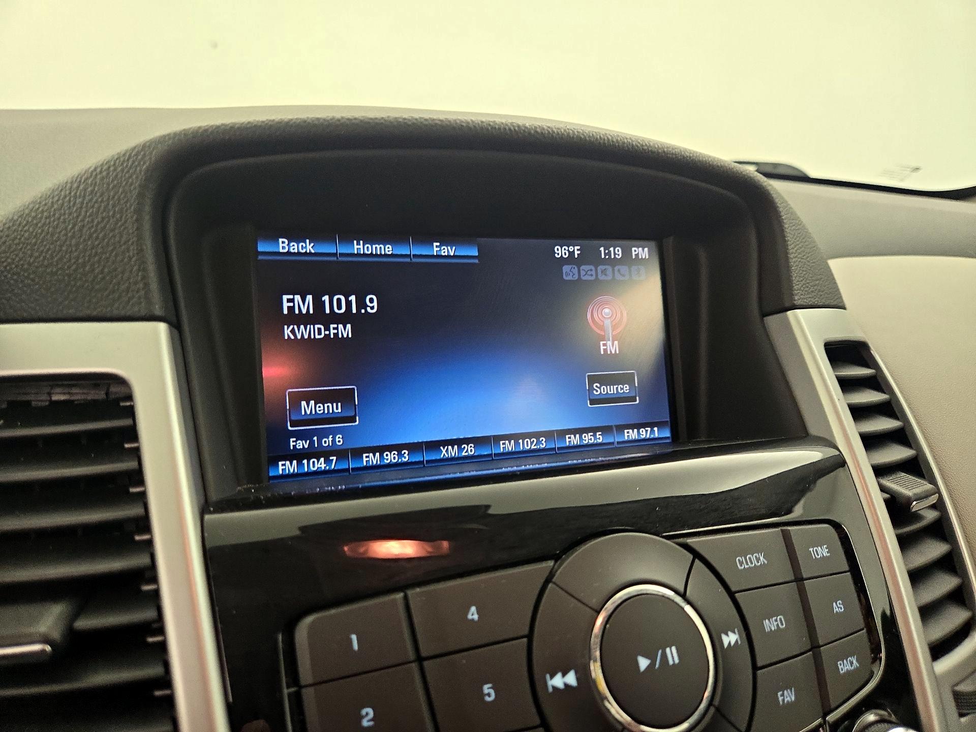 Thumbnail: 2016 Chevrolet Cruze - 15