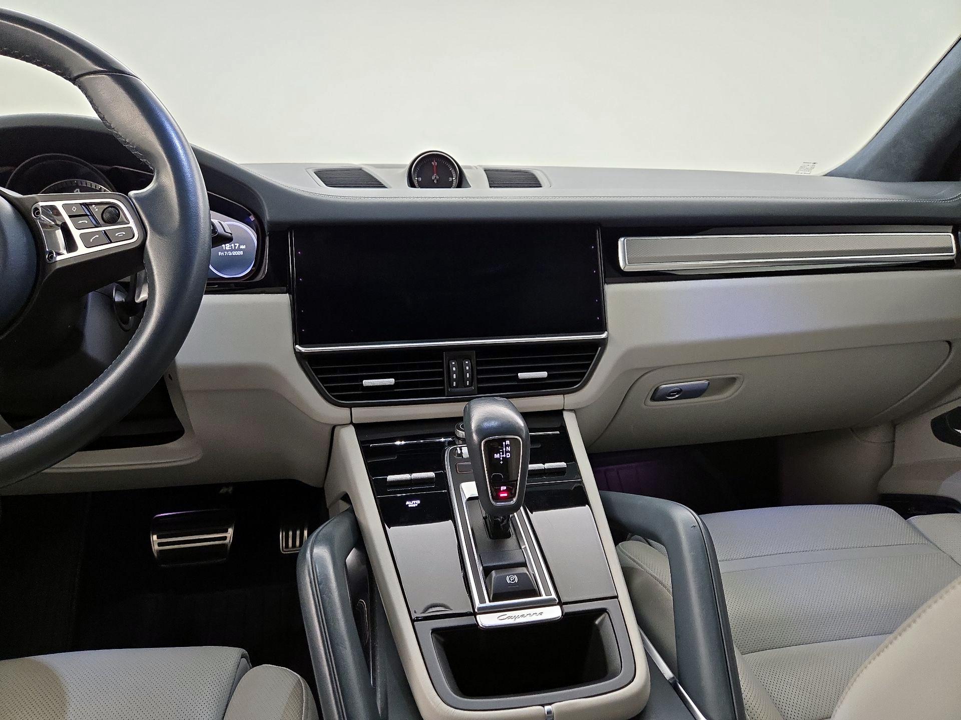 Thumbnail: 2020 Porsche Cayenne - 9
