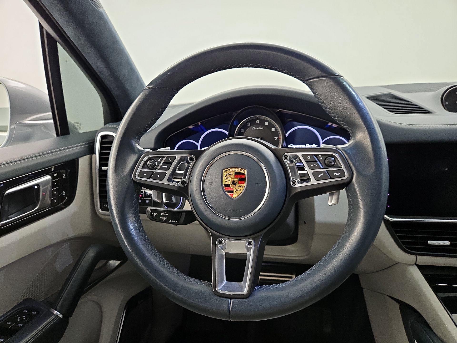Thumbnail: 2020 Porsche Cayenne - 10