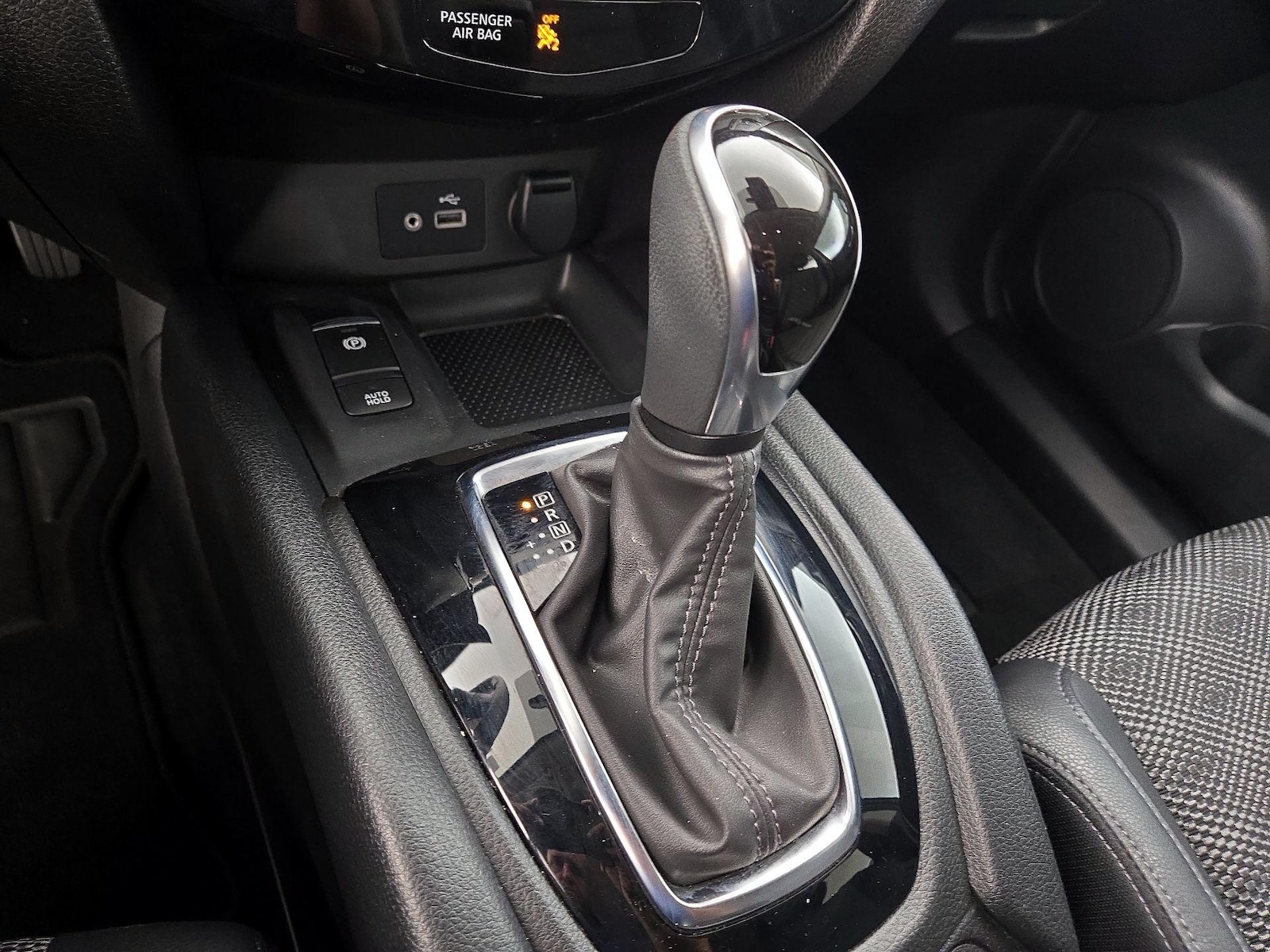 2022 Nissan Rogue Sport SV - Photo 18