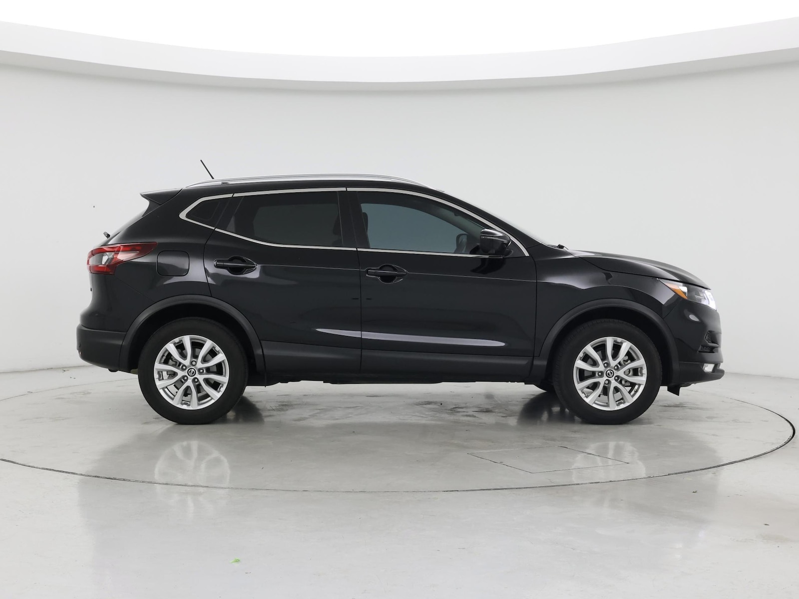 2022 Nissan Rogue Sport SV - Photo 8