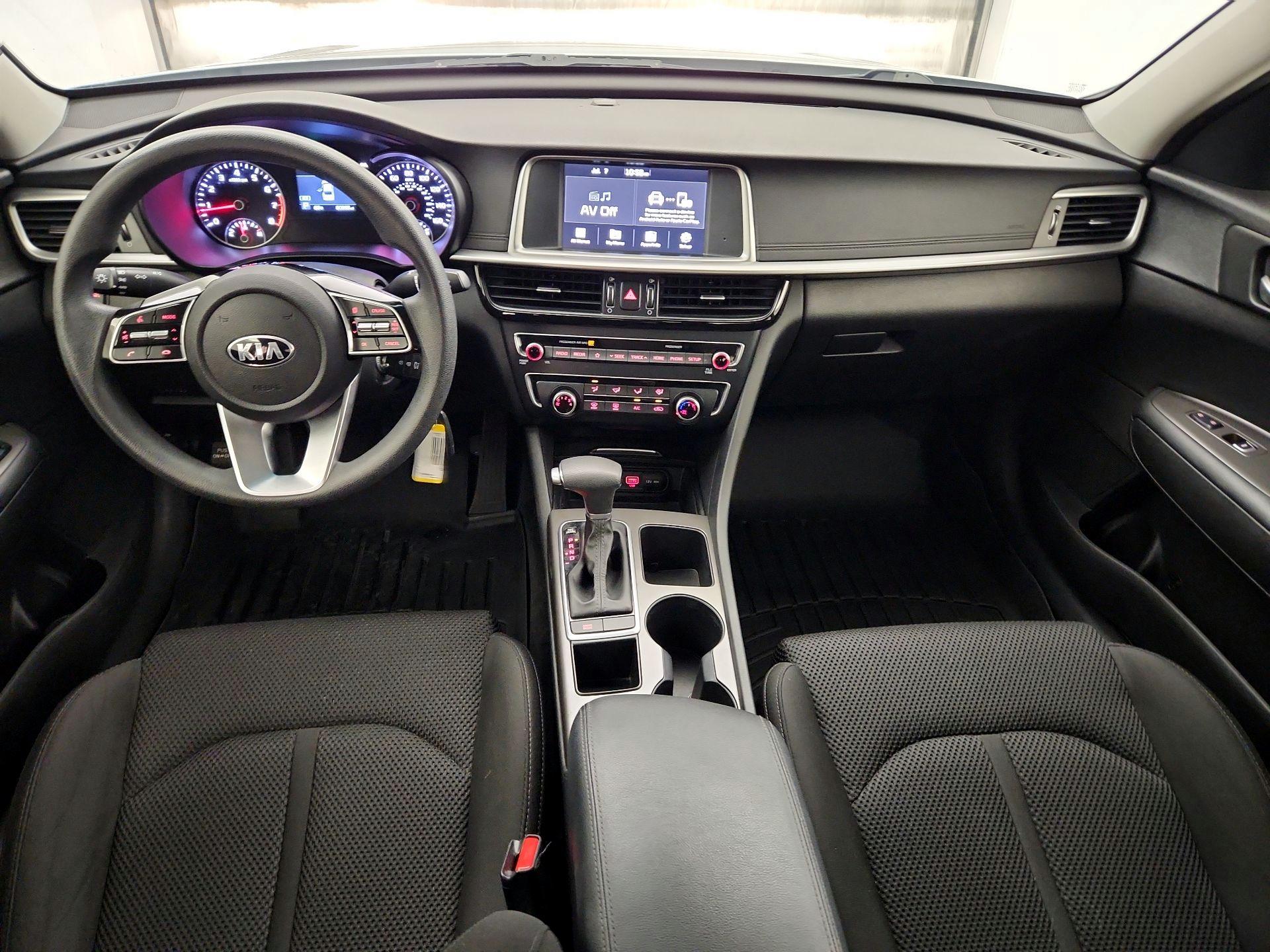 Thumbnail: 2019 Kia Optima - 9
