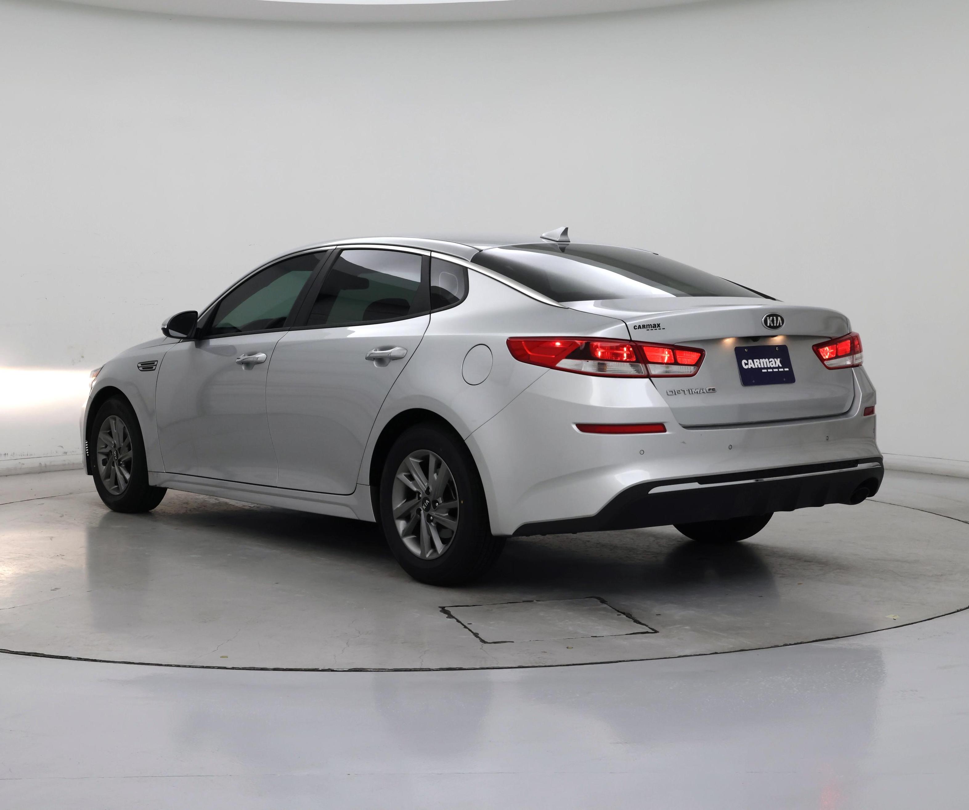 Thumbnail: 2019 Kia Optima - 2