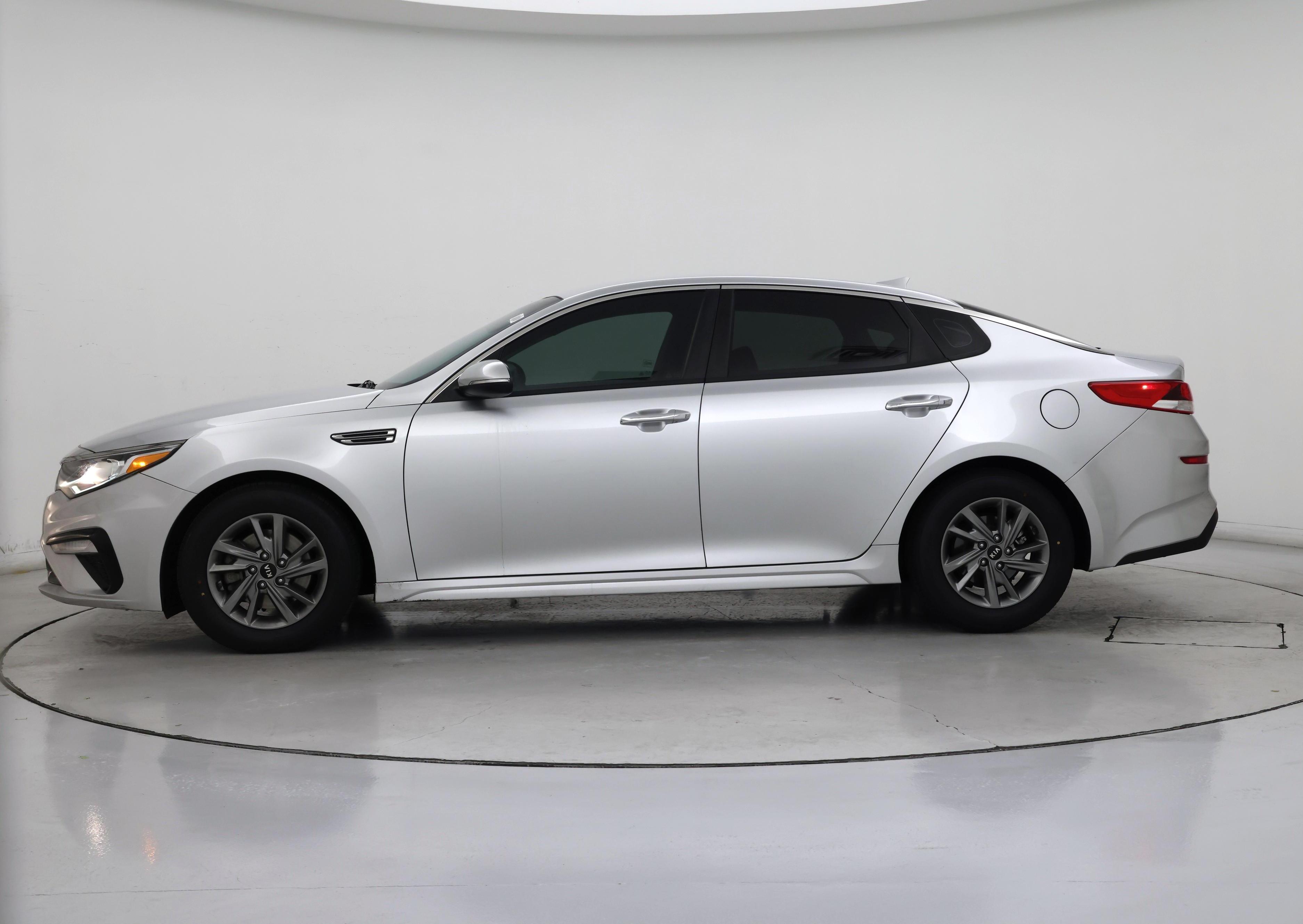 Thumbnail: 2019 Kia Optima - 3