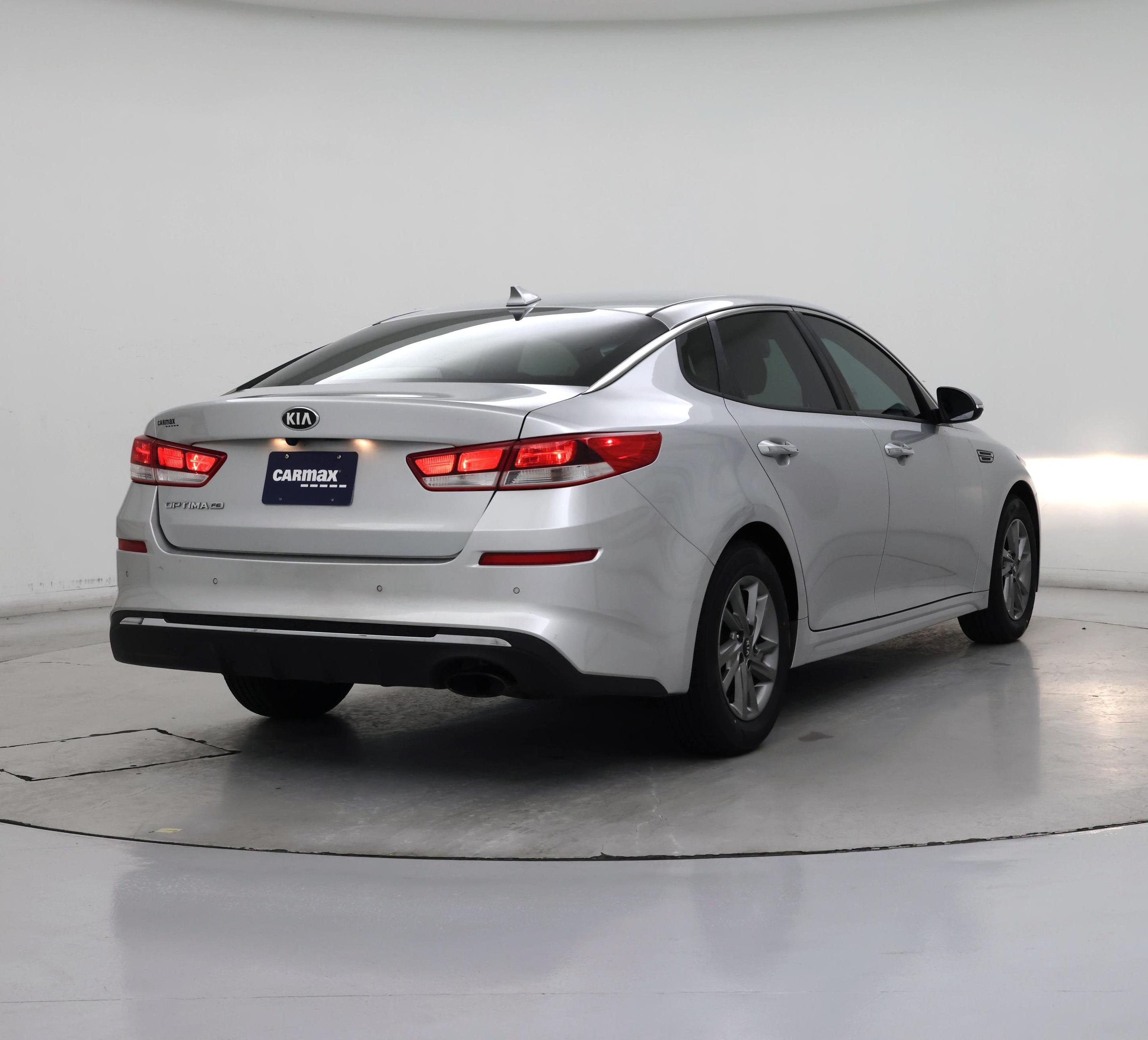 Thumbnail: 2019 Kia Optima - 8