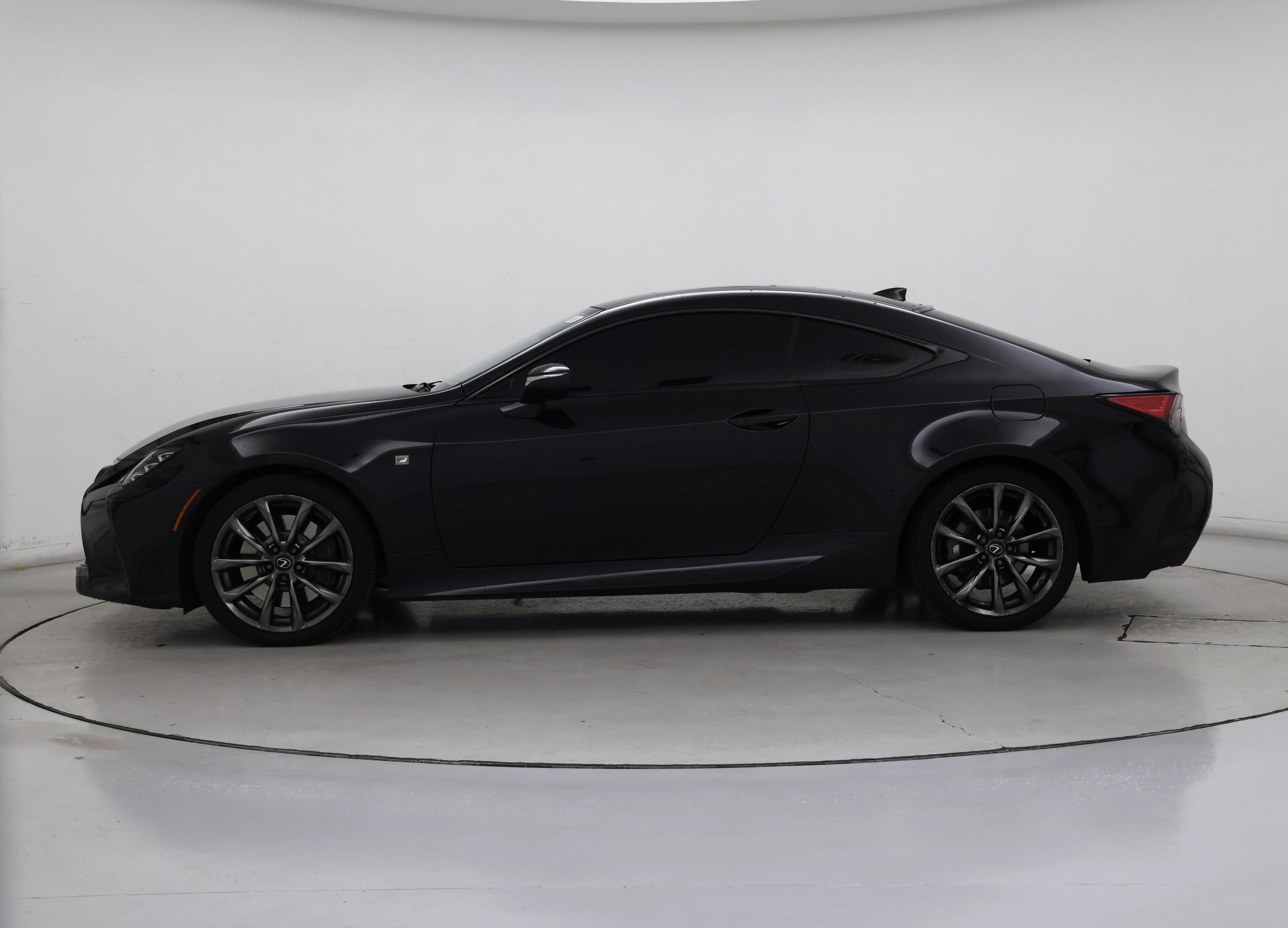 Thumbnail: 2019 Lexus RC - 3
