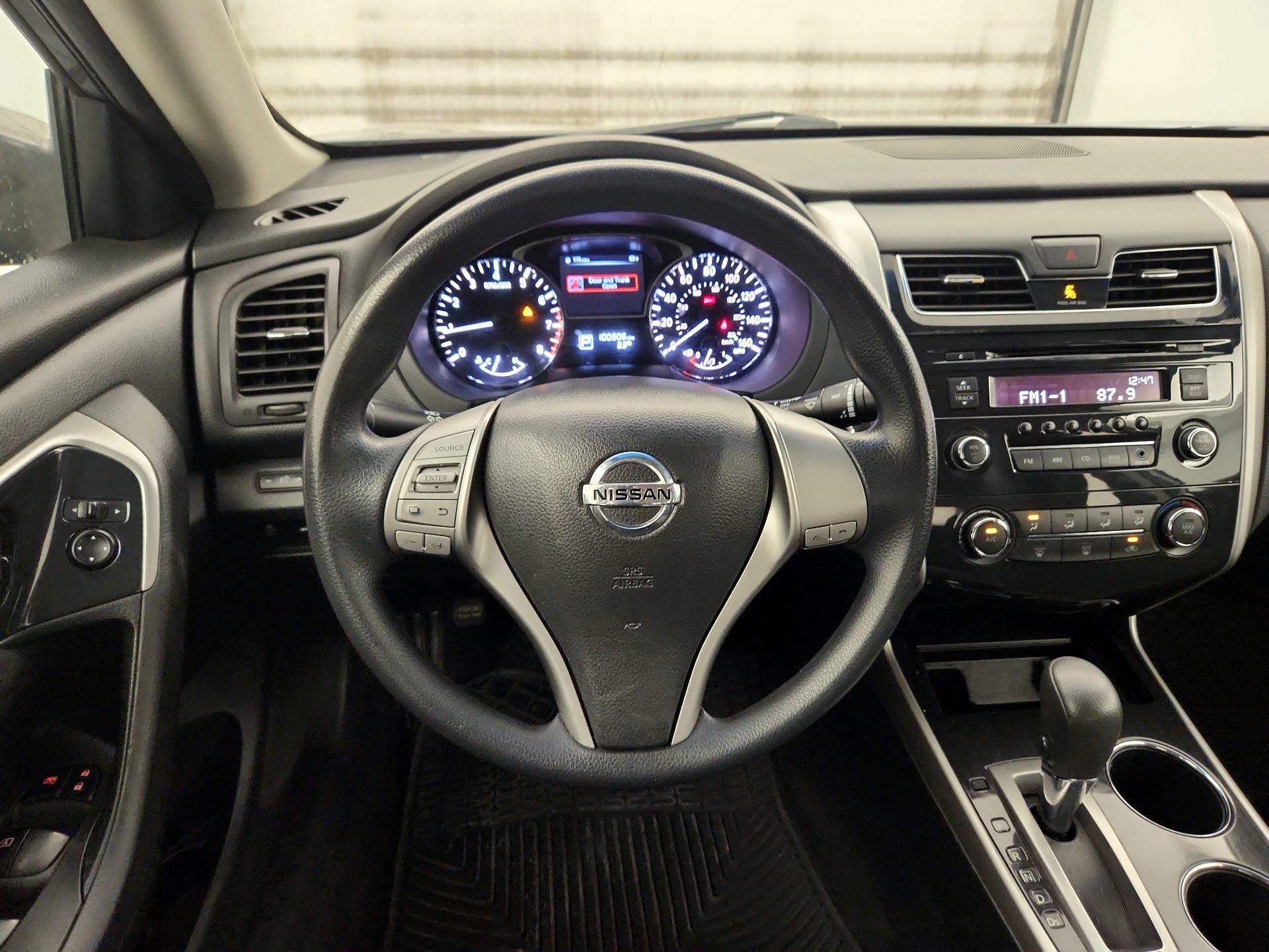 Thumbnail: 2014 Nissan Altima - 10