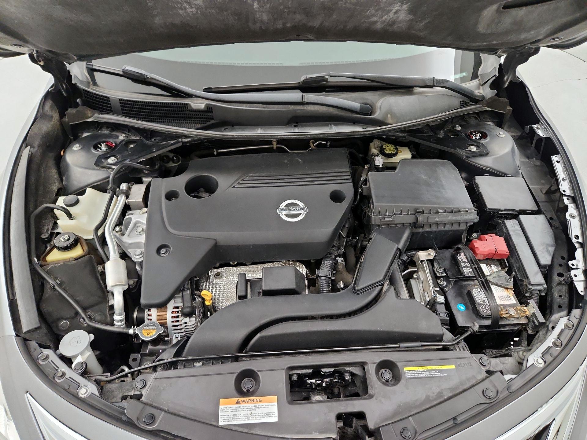 Thumbnail: 2014 Nissan Altima - 19