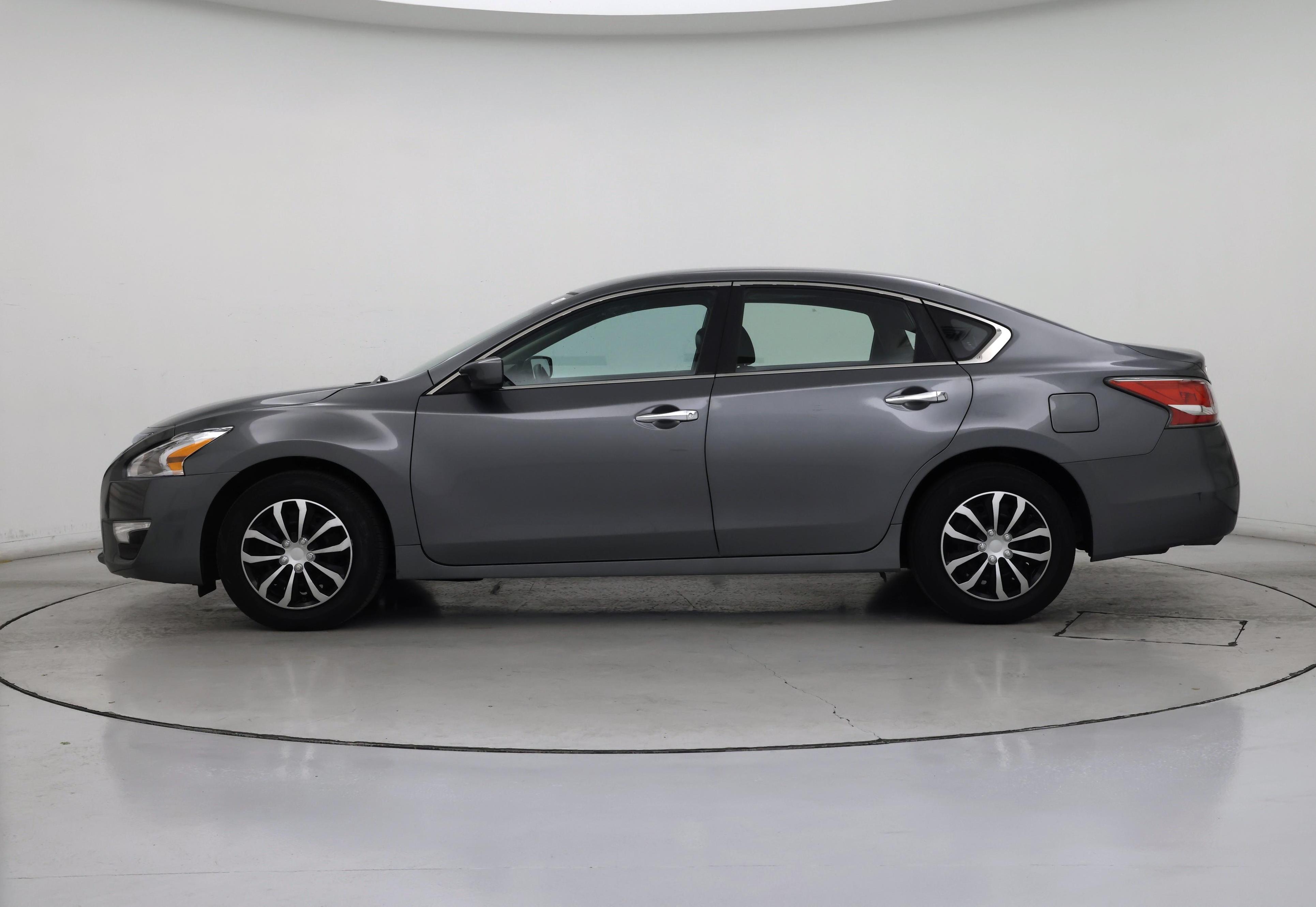 Thumbnail: 2014 Nissan Altima - 3