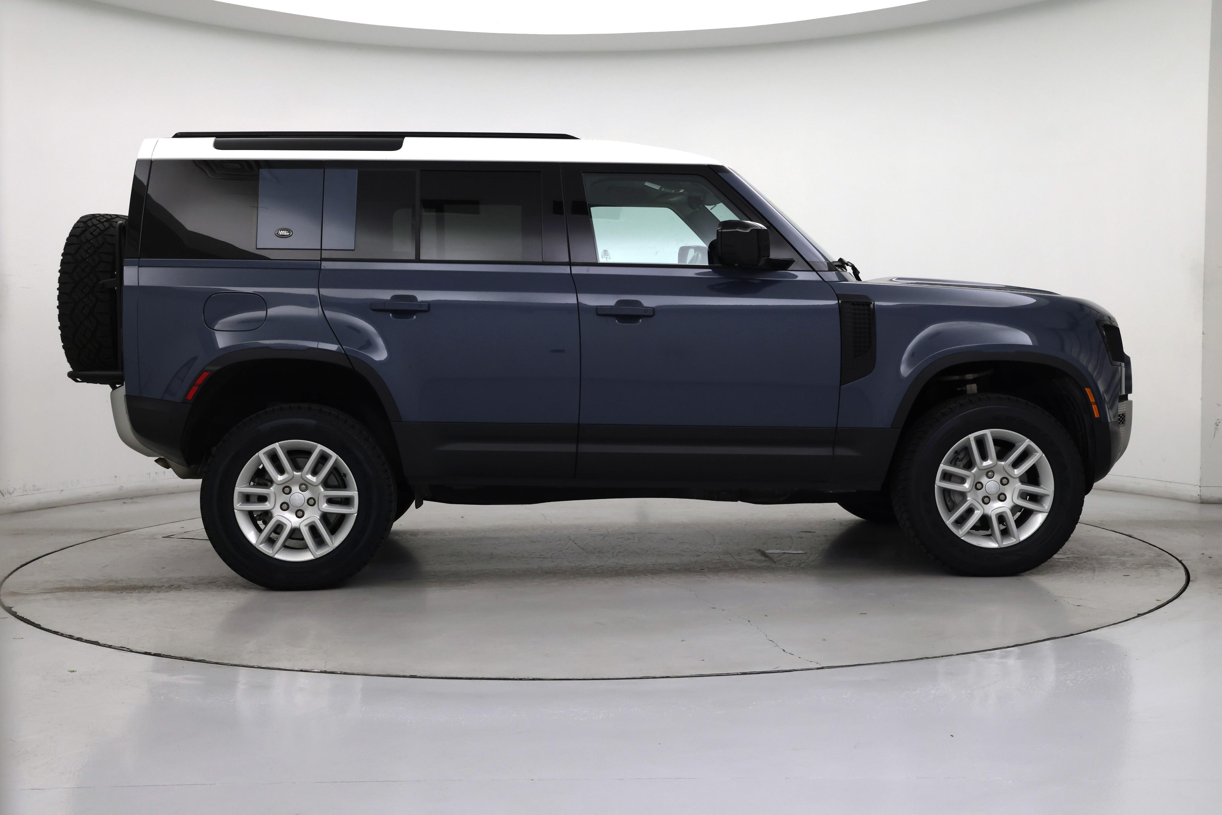 Thumbnail: 2024 Land Rover Defender - 7