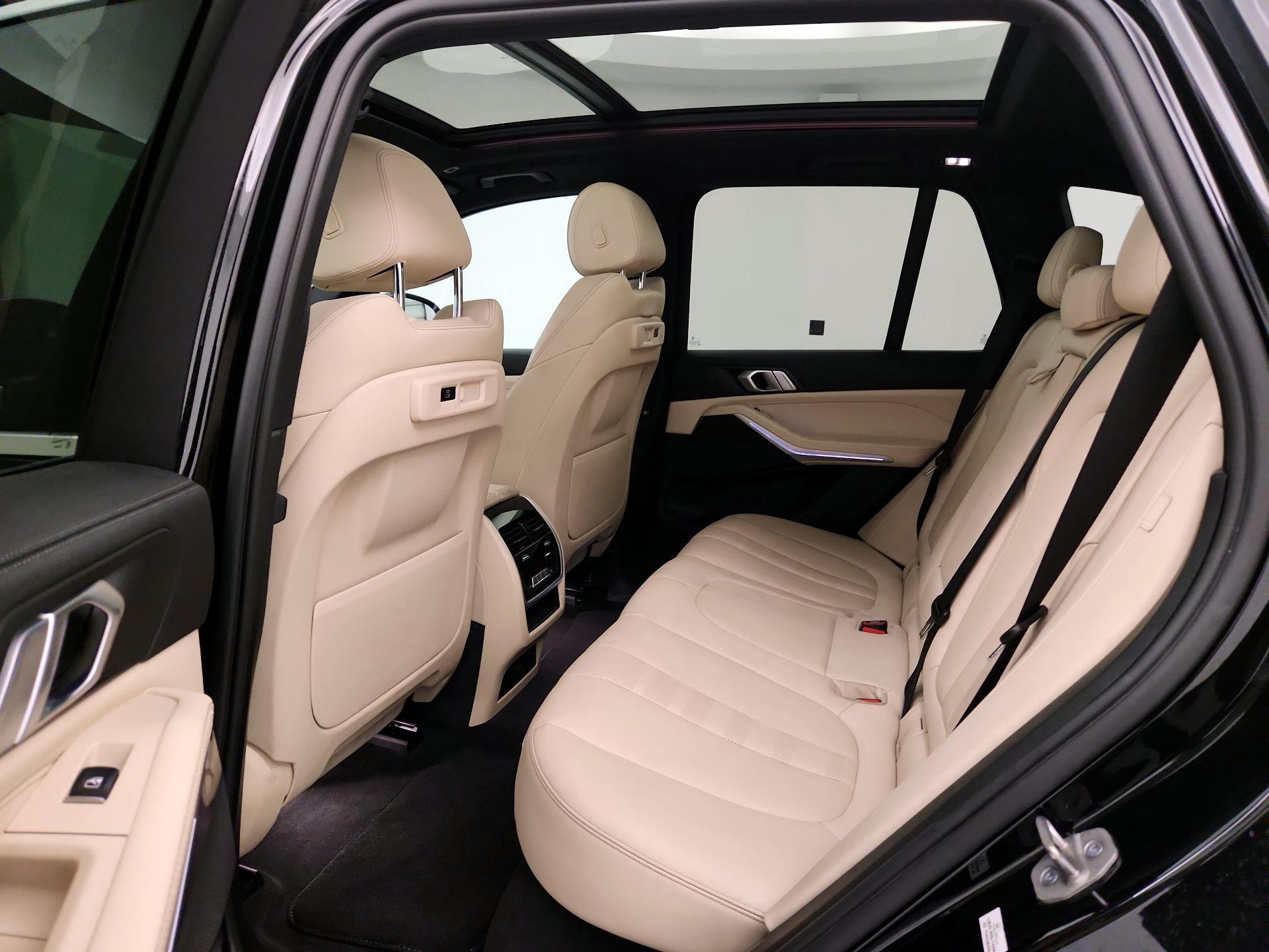 Thumbnail: 2021 BMW X5 - 20