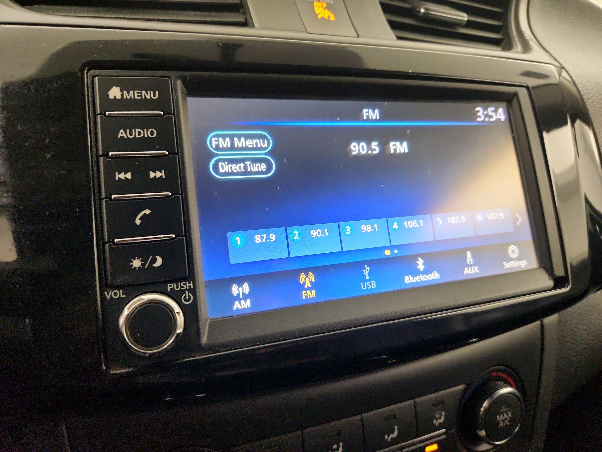 Thumbnail: 2019 Nissan Sentra - 15