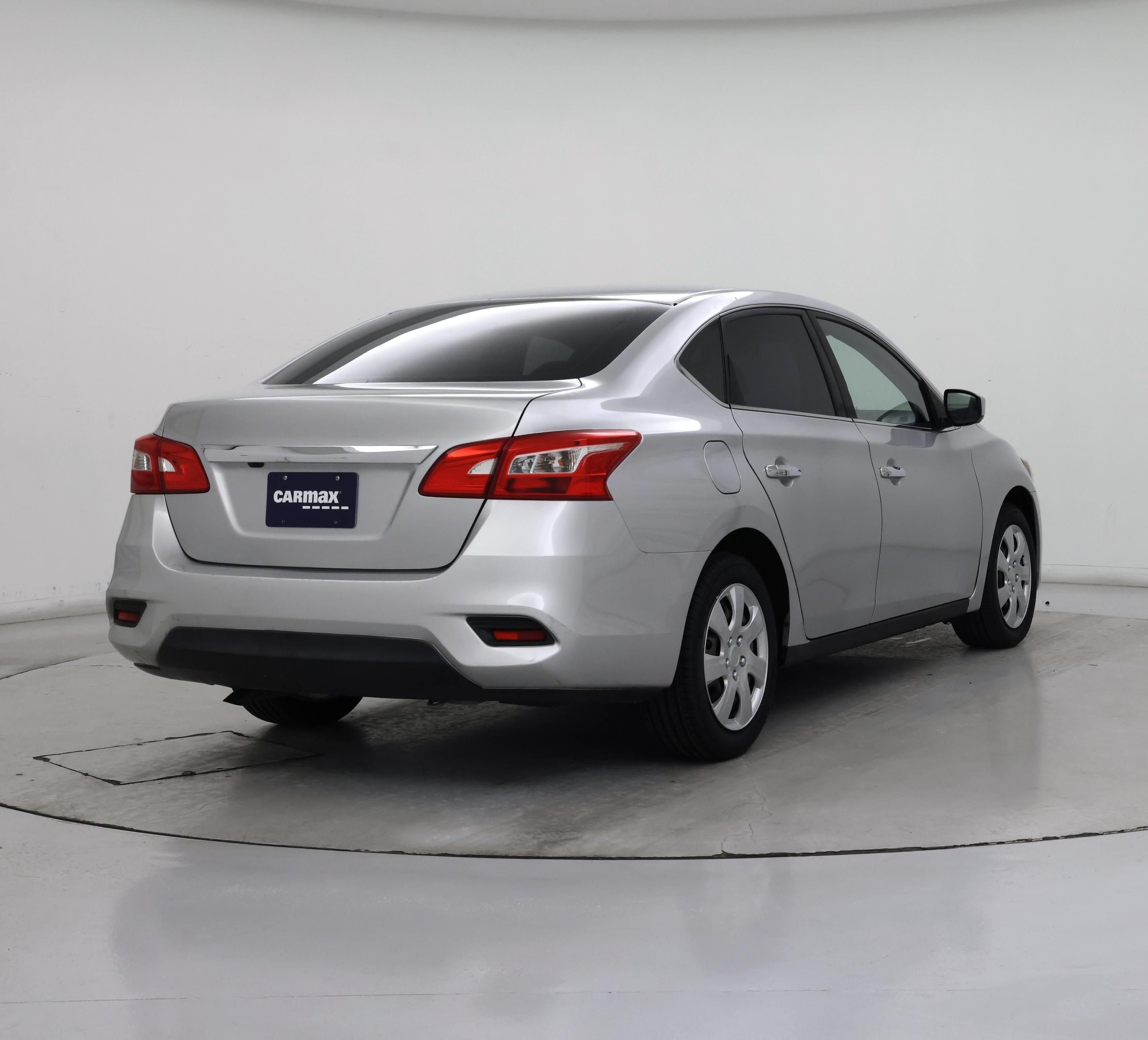 Thumbnail: 2019 Nissan Sentra - 8