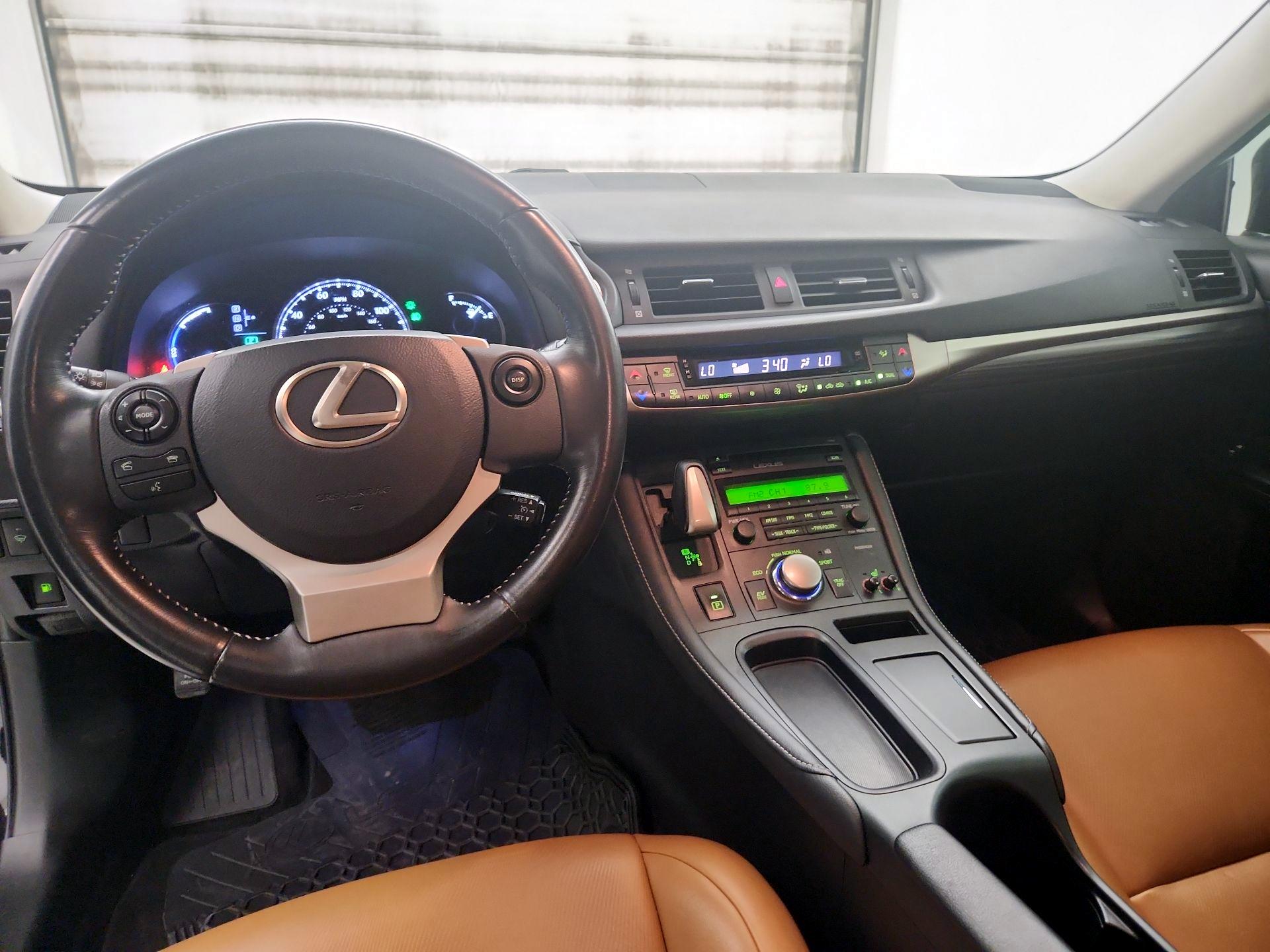 Thumbnail: 2015 Lexus CT - 9