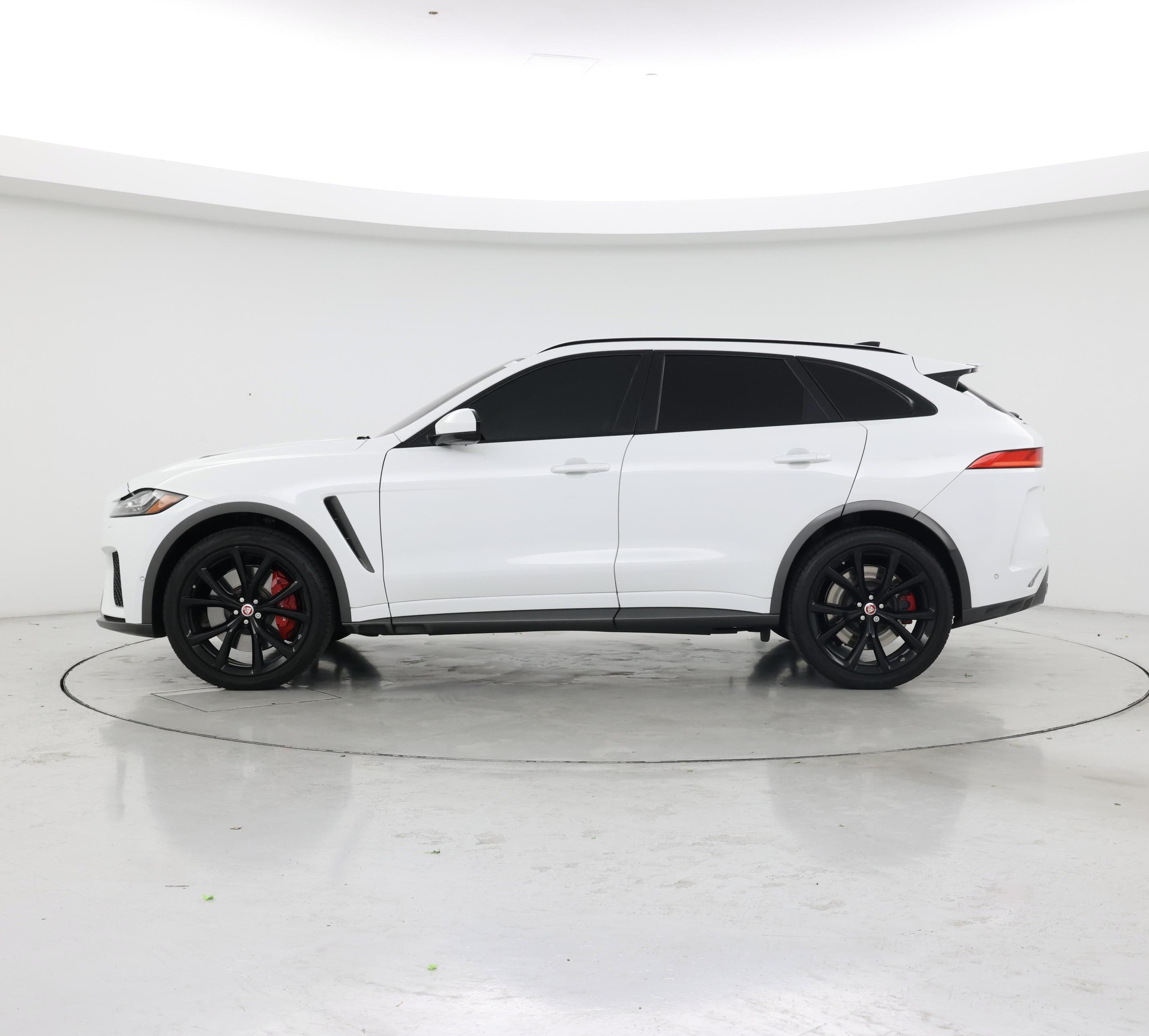 Thumbnail: 2020 Jaguar F-Pace - 3