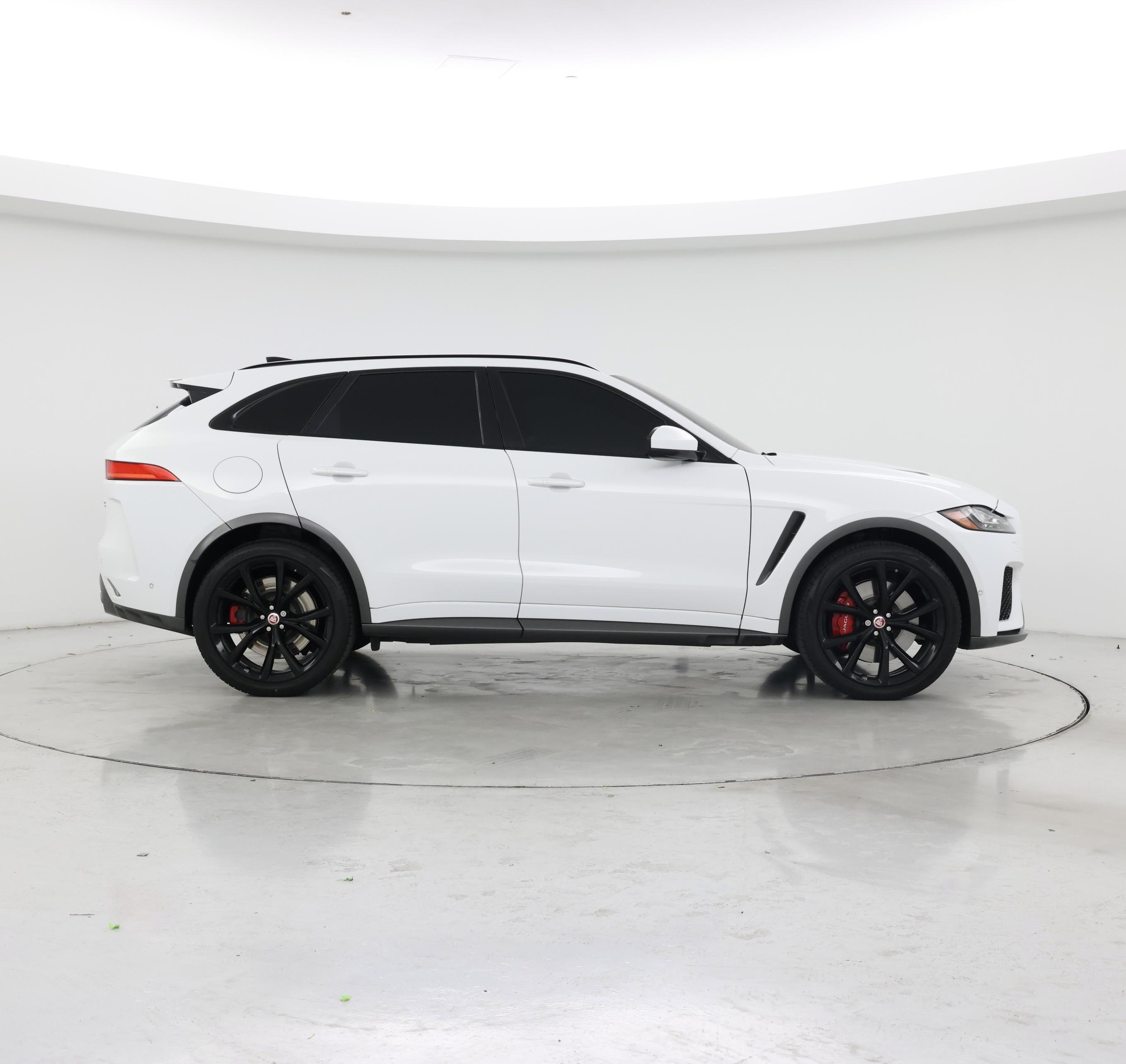 Thumbnail: 2020 Jaguar F-Pace - 7