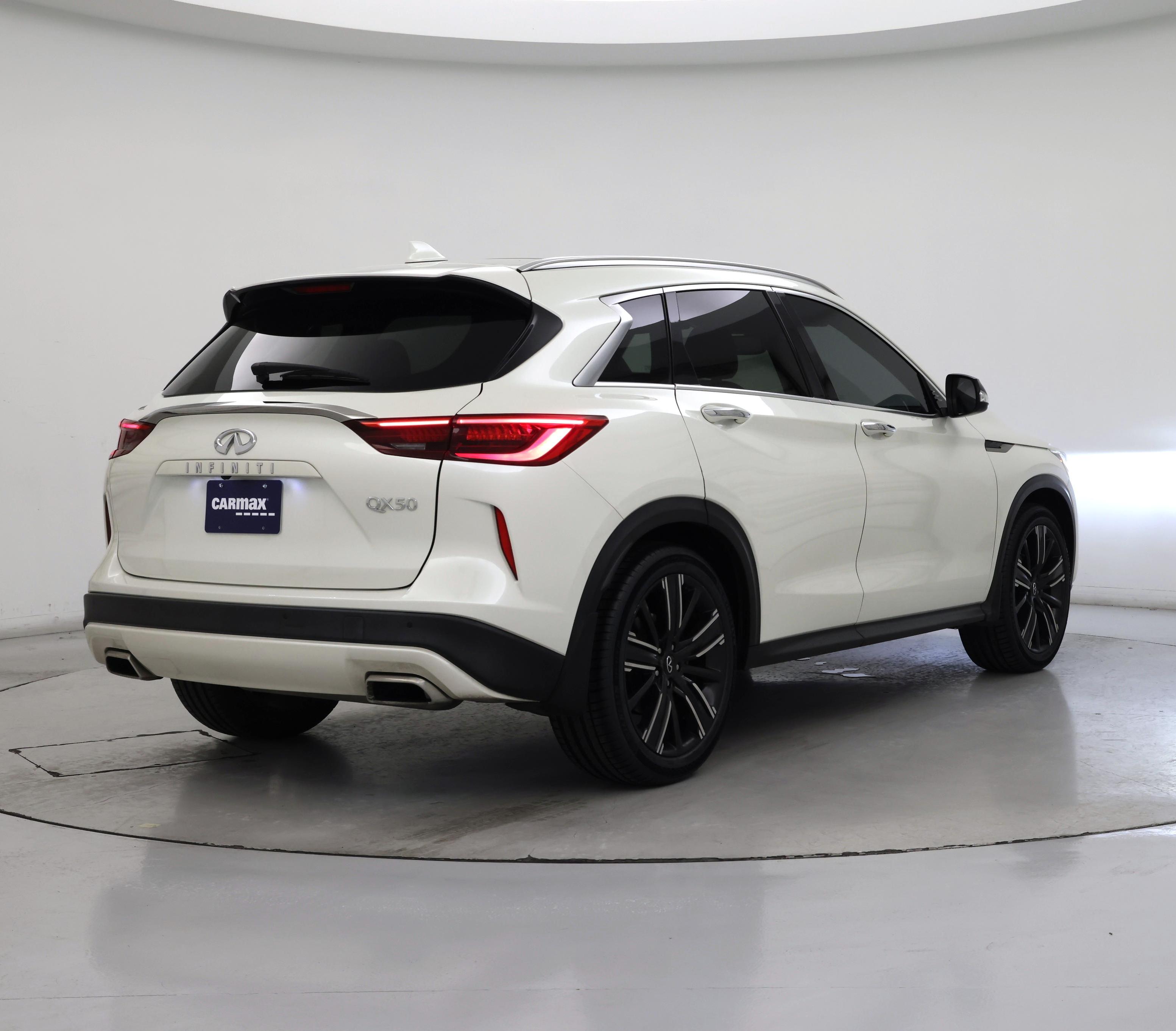 Thumbnail: 2021 INFINITI QX50 - 8