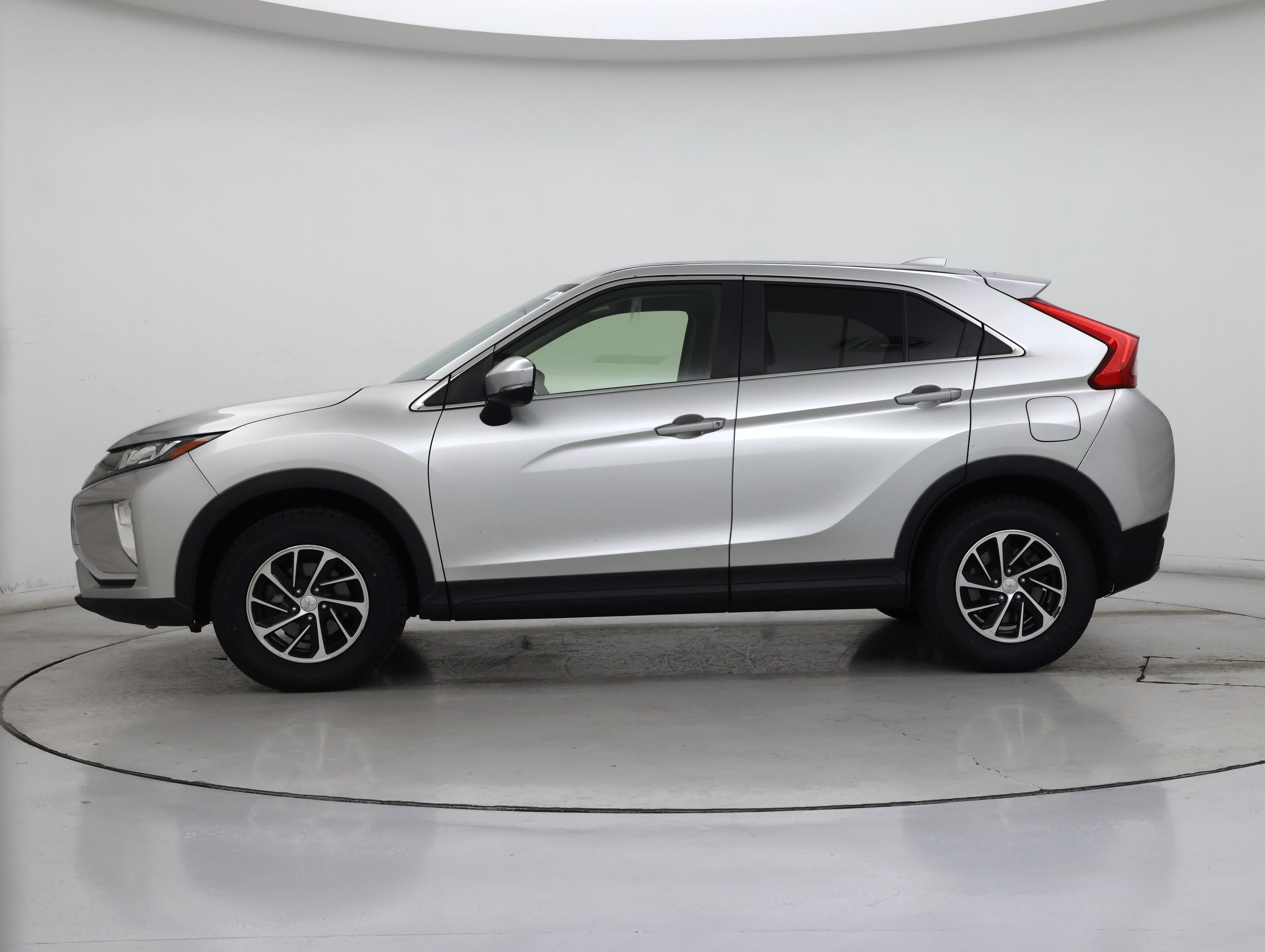 Thumbnail: 2020 Mitsubishi Eclipse Cross - 3