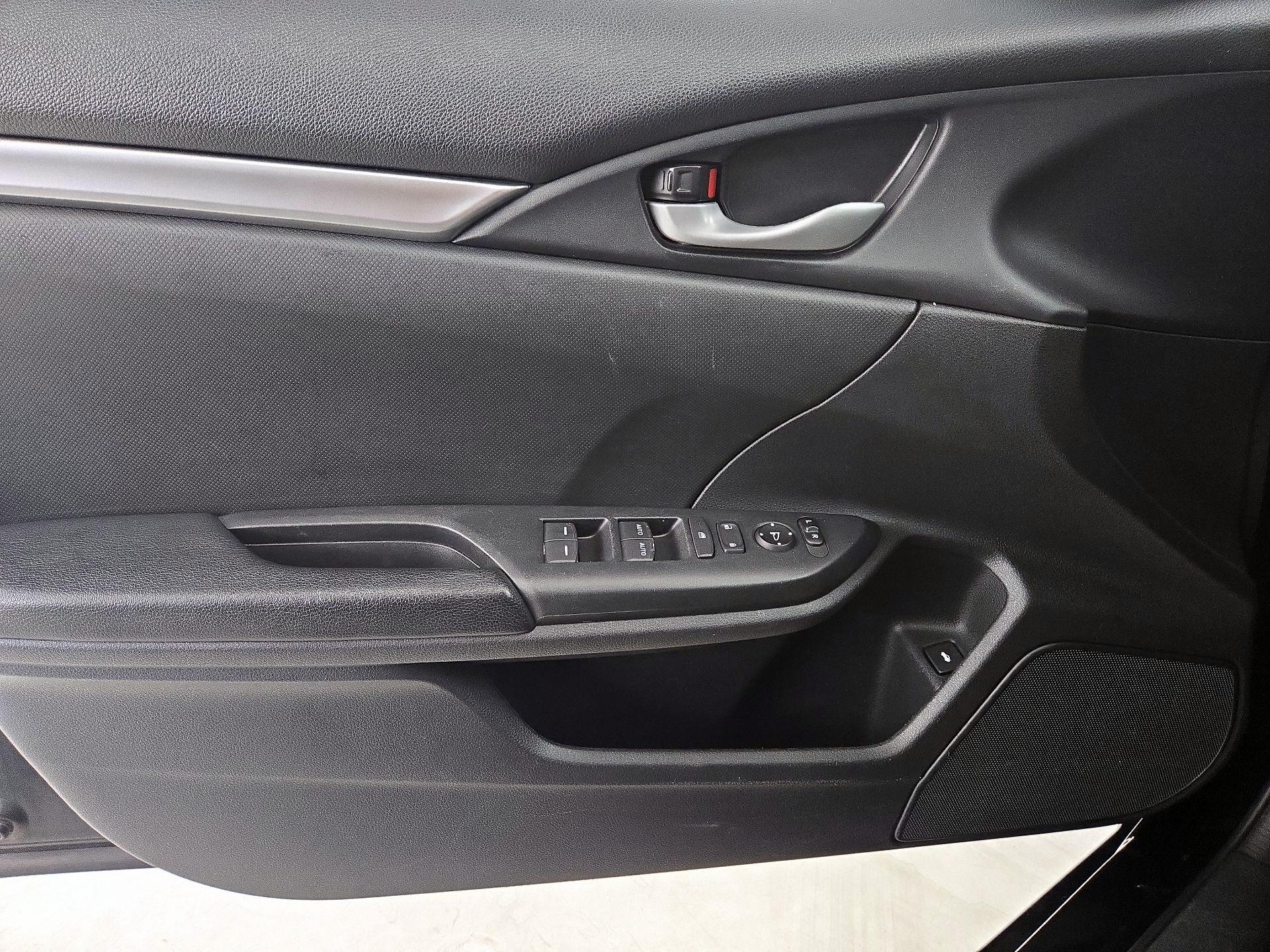 Thumbnail: 2020 Honda Civic - 12