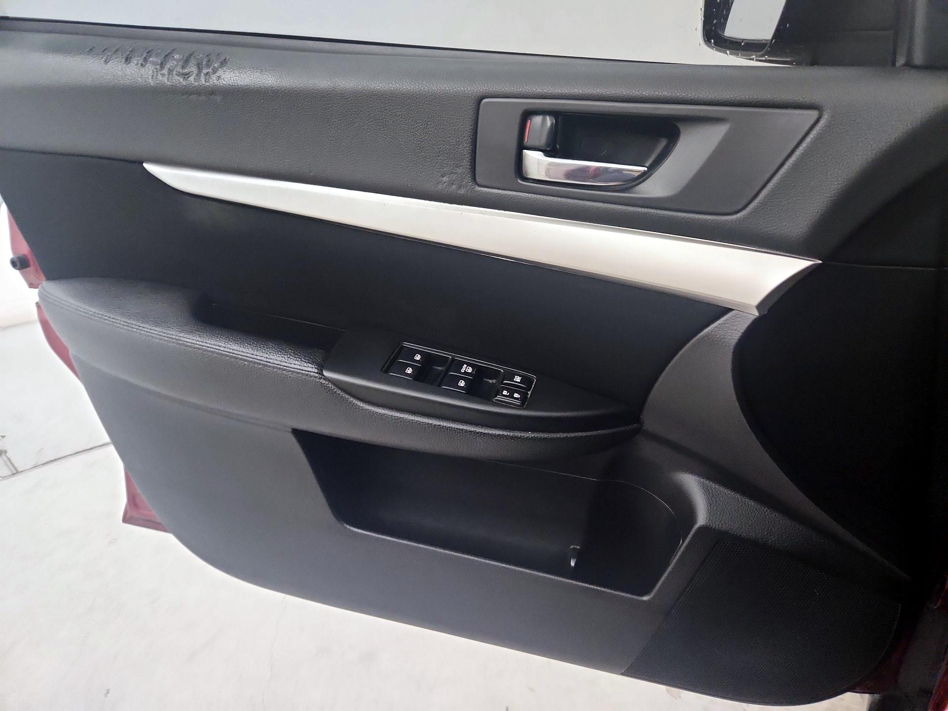 Thumbnail: 2014 Subaru Outback - 12