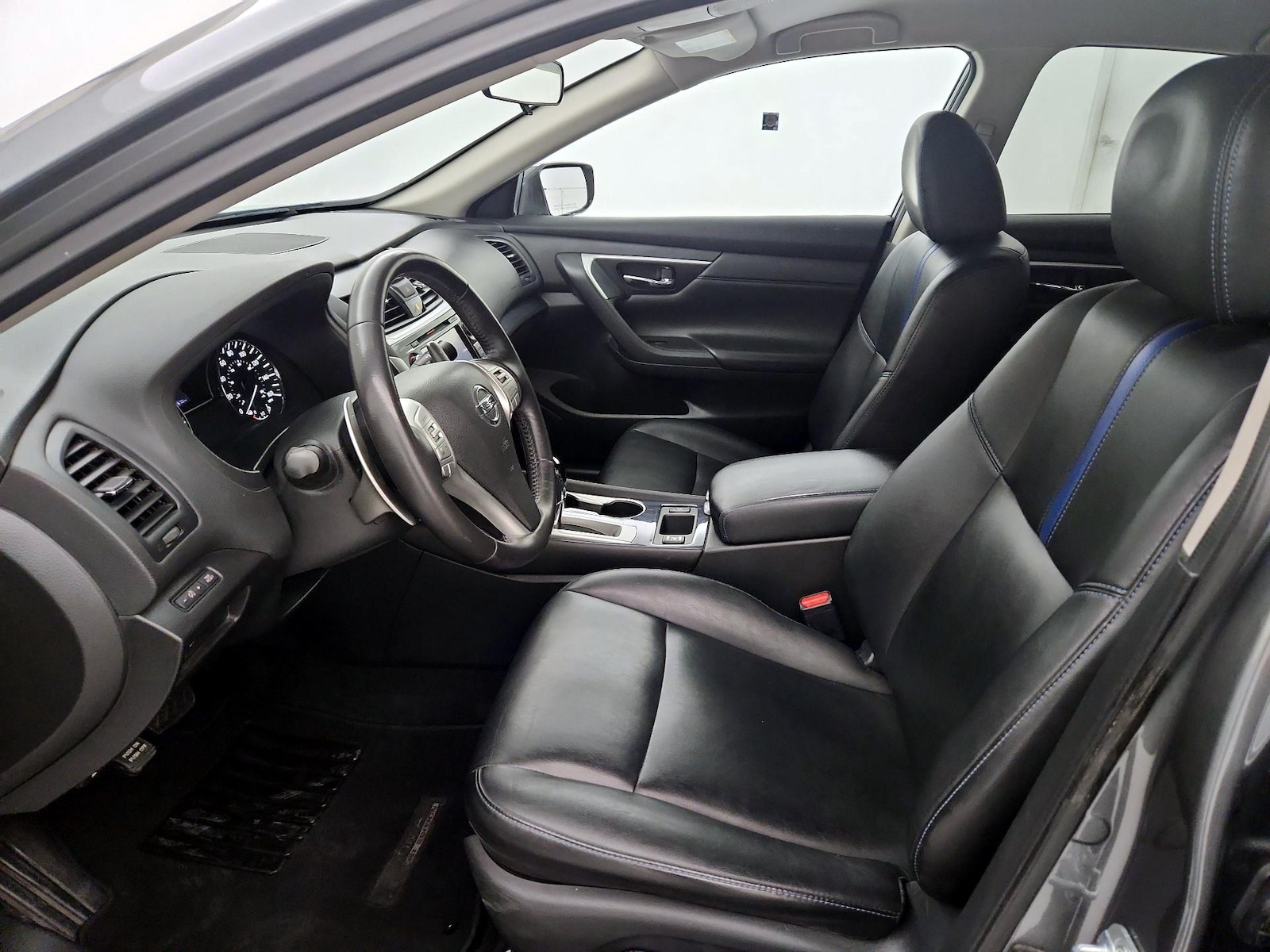 2018 Nissan Altima SR - Photo 12