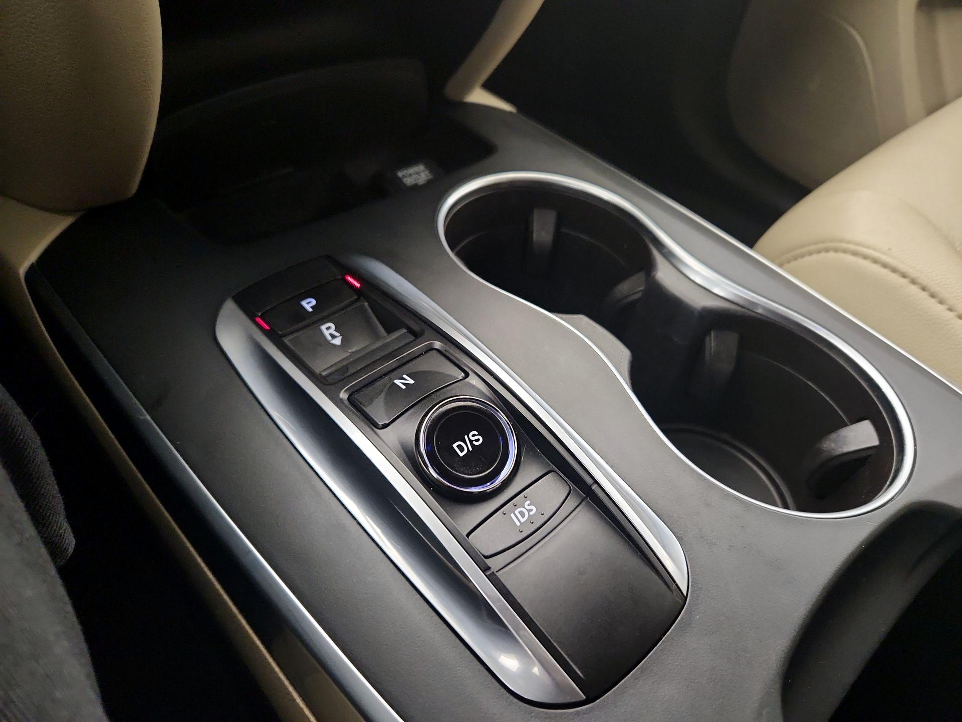 Thumbnail: 2016 Acura MDX - 17