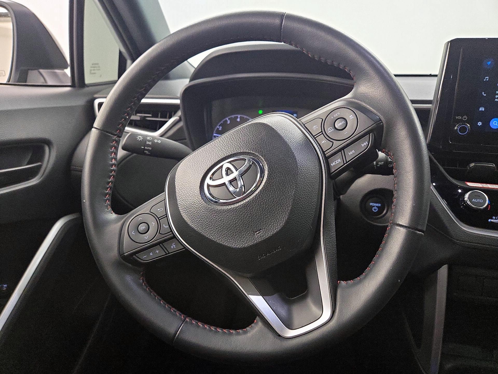 Thumbnail: 2025 Toyota Corolla Cross - 10