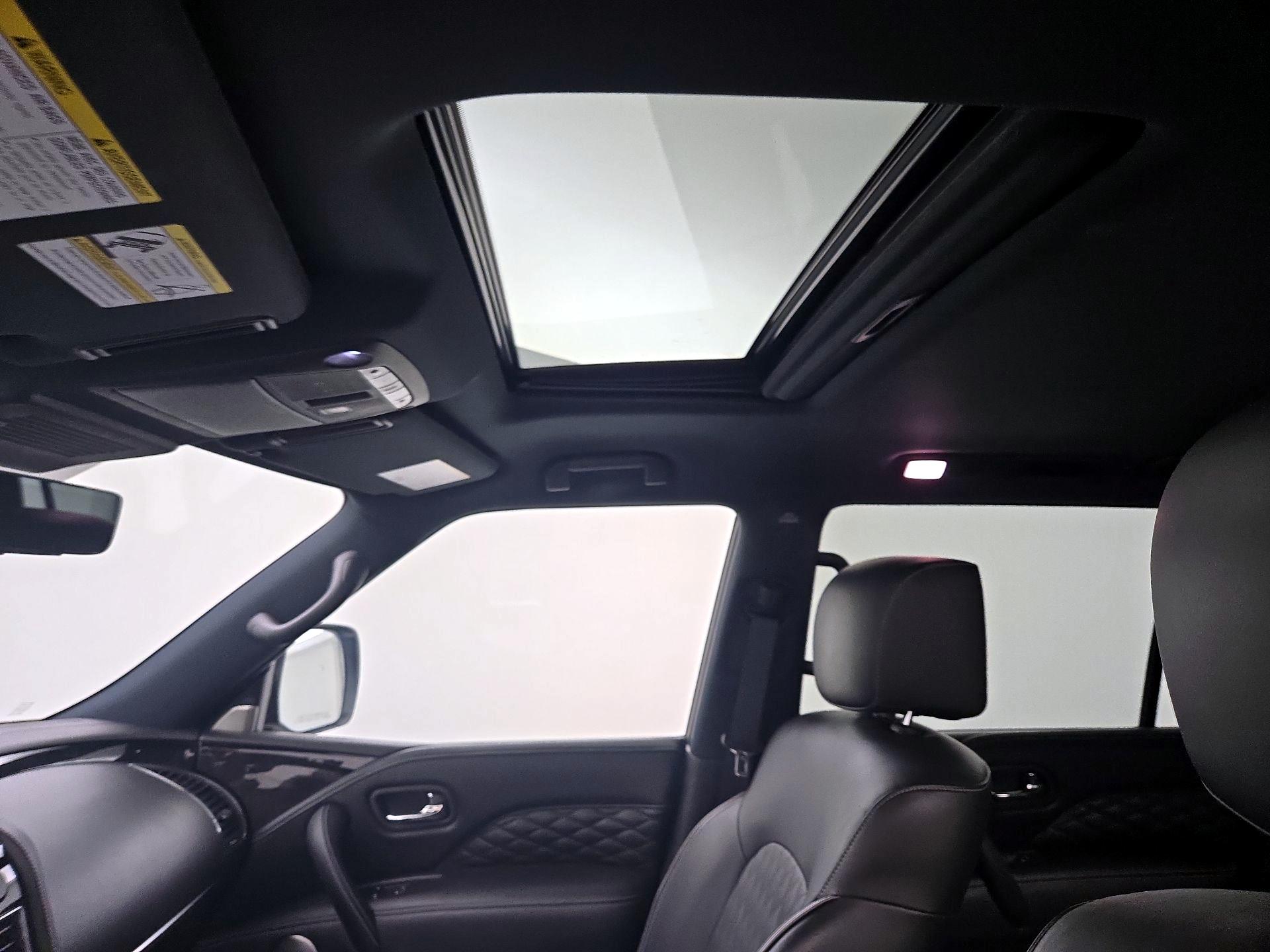 Thumbnail: 2022 INFINITI QX80 - 20