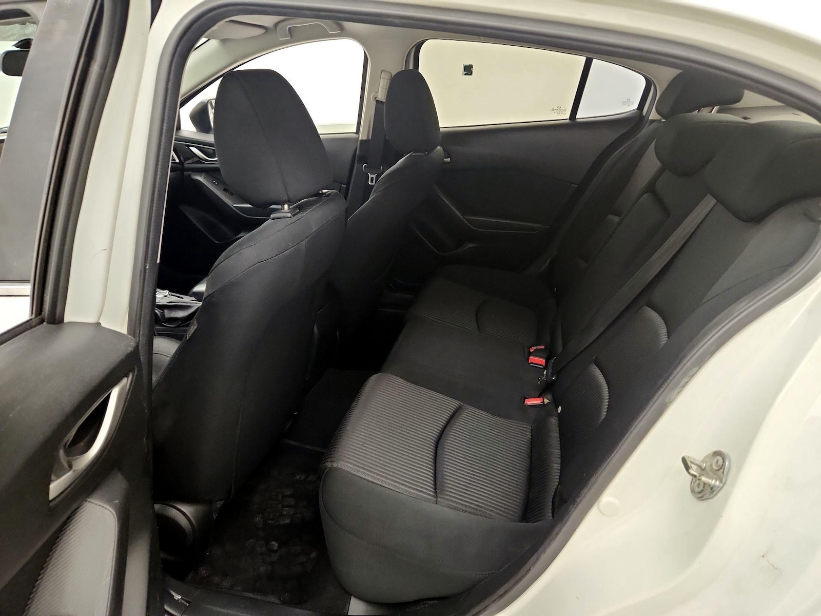 2016 Mazda MAZDA3 i Sport - Photo 20
