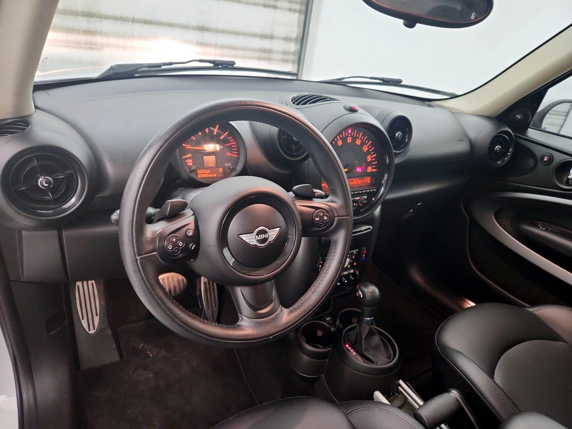 Thumbnail: 2015 MINI Cooper Paceman - 9