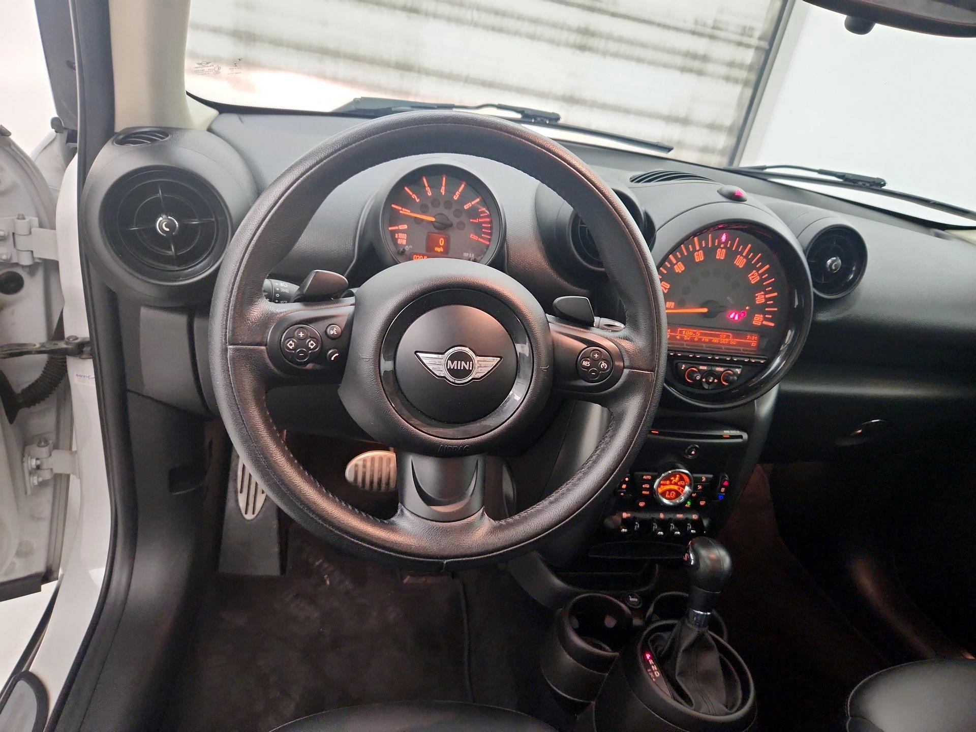 Thumbnail: 2015 MINI Cooper Paceman - 10