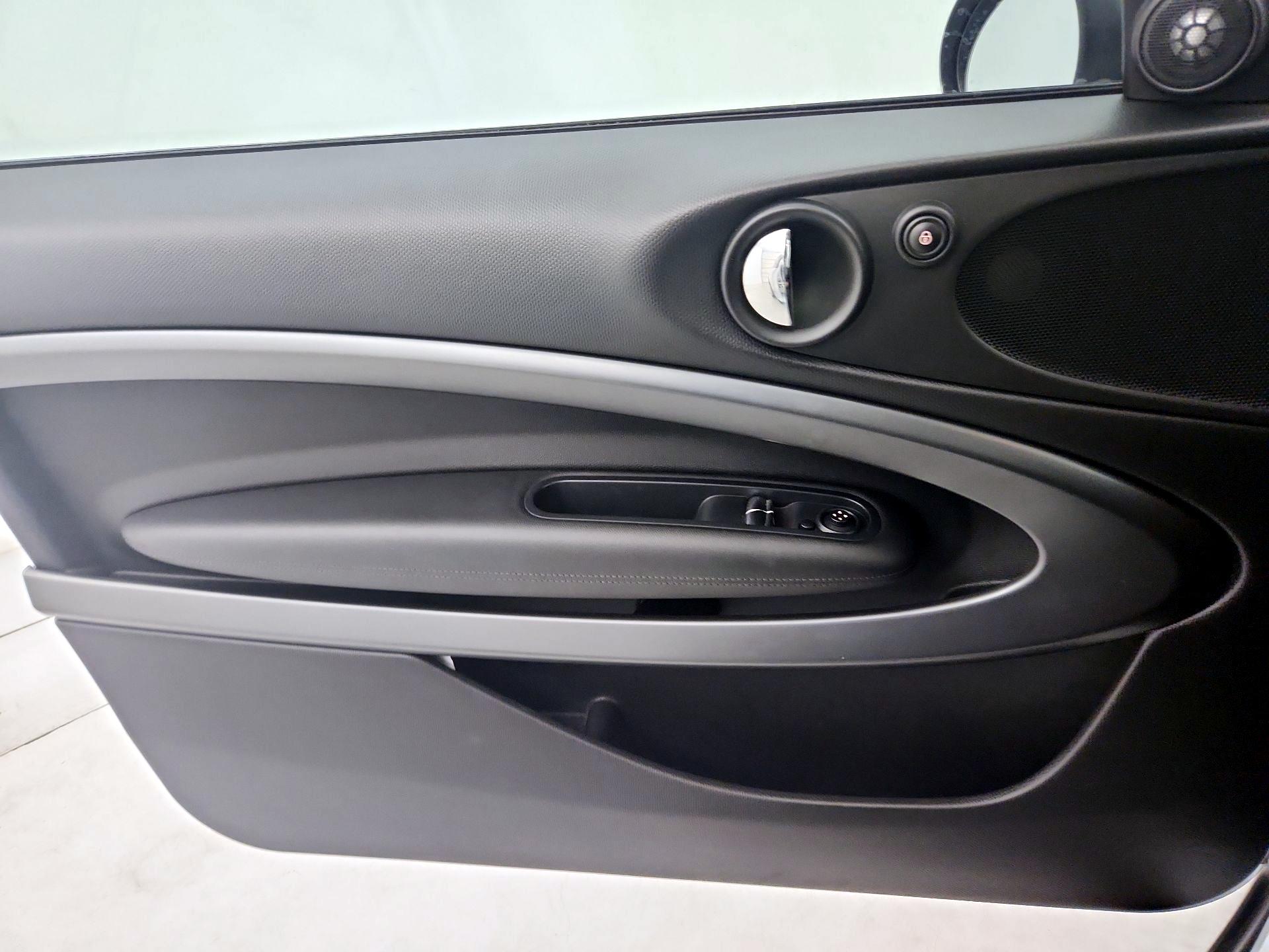 Thumbnail: 2015 MINI Cooper Paceman - 12
