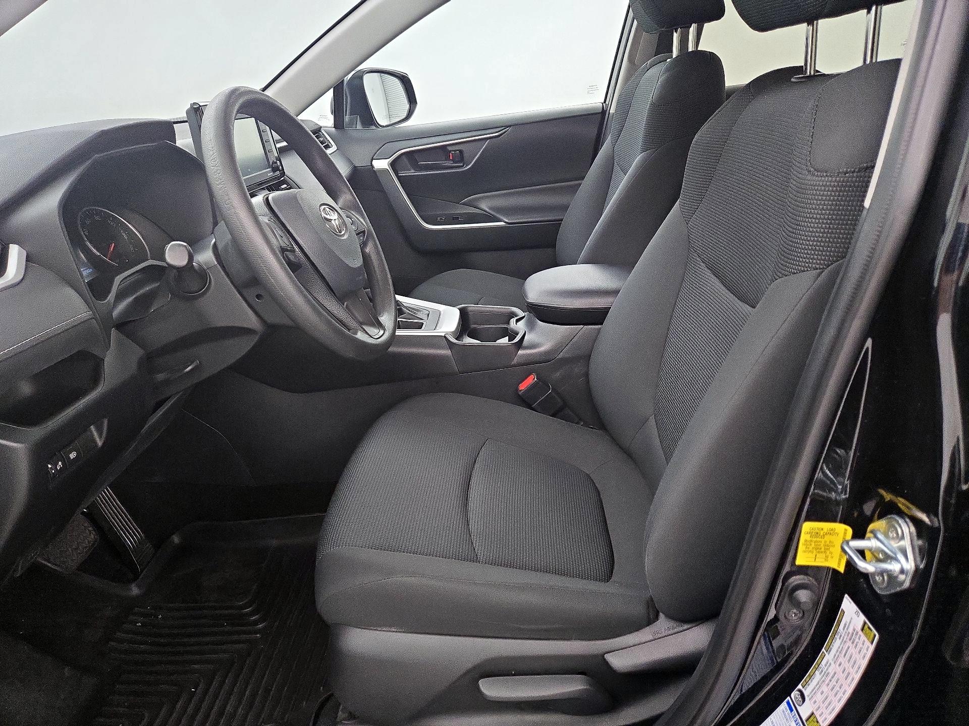 Thumbnail: 2021 Toyota RAV4 - 11