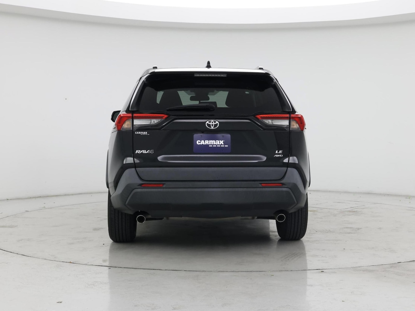 2021 Toyota RAV4 LE - Photo 7