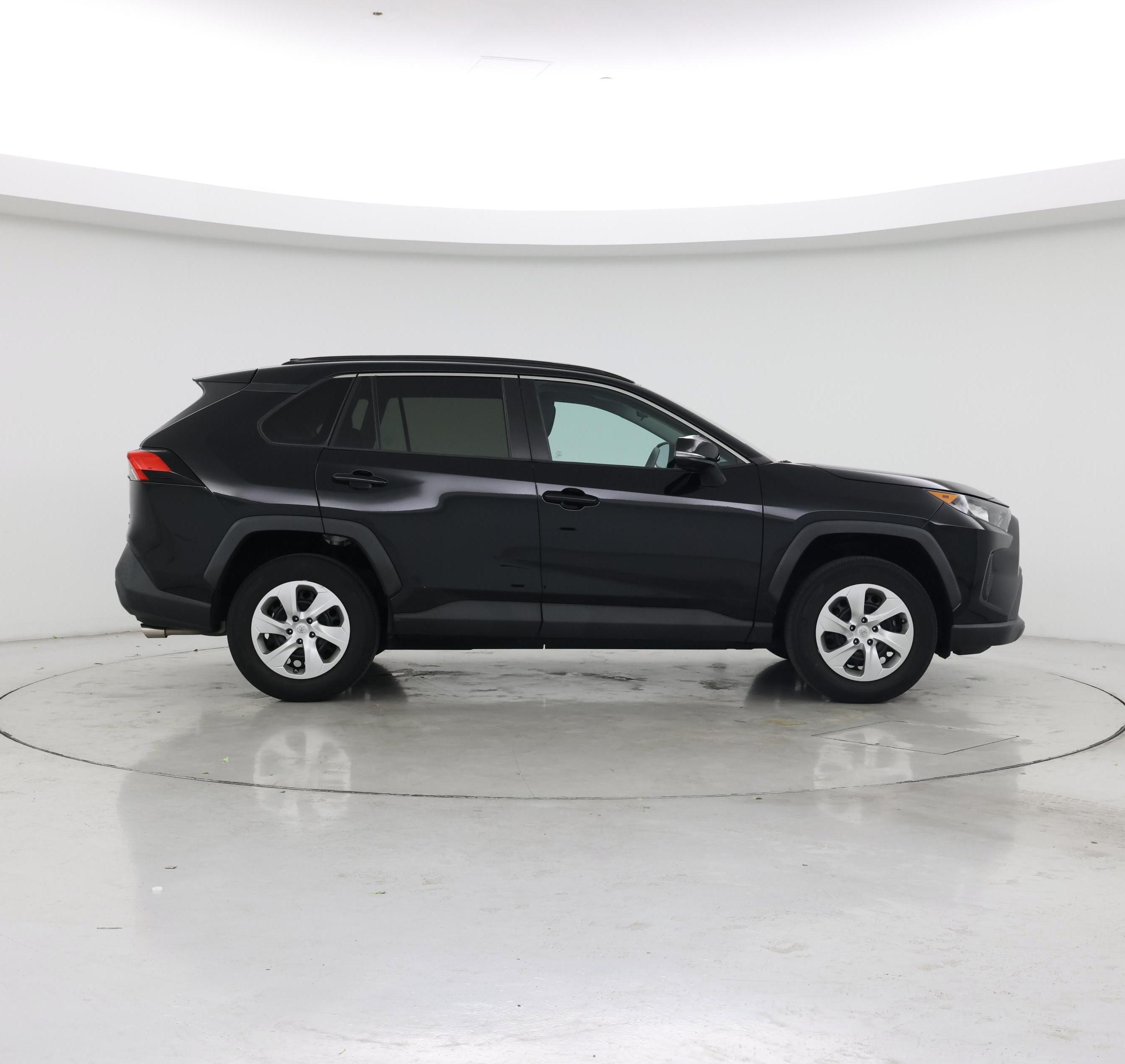 Thumbnail: 2021 Toyota RAV4 - 7