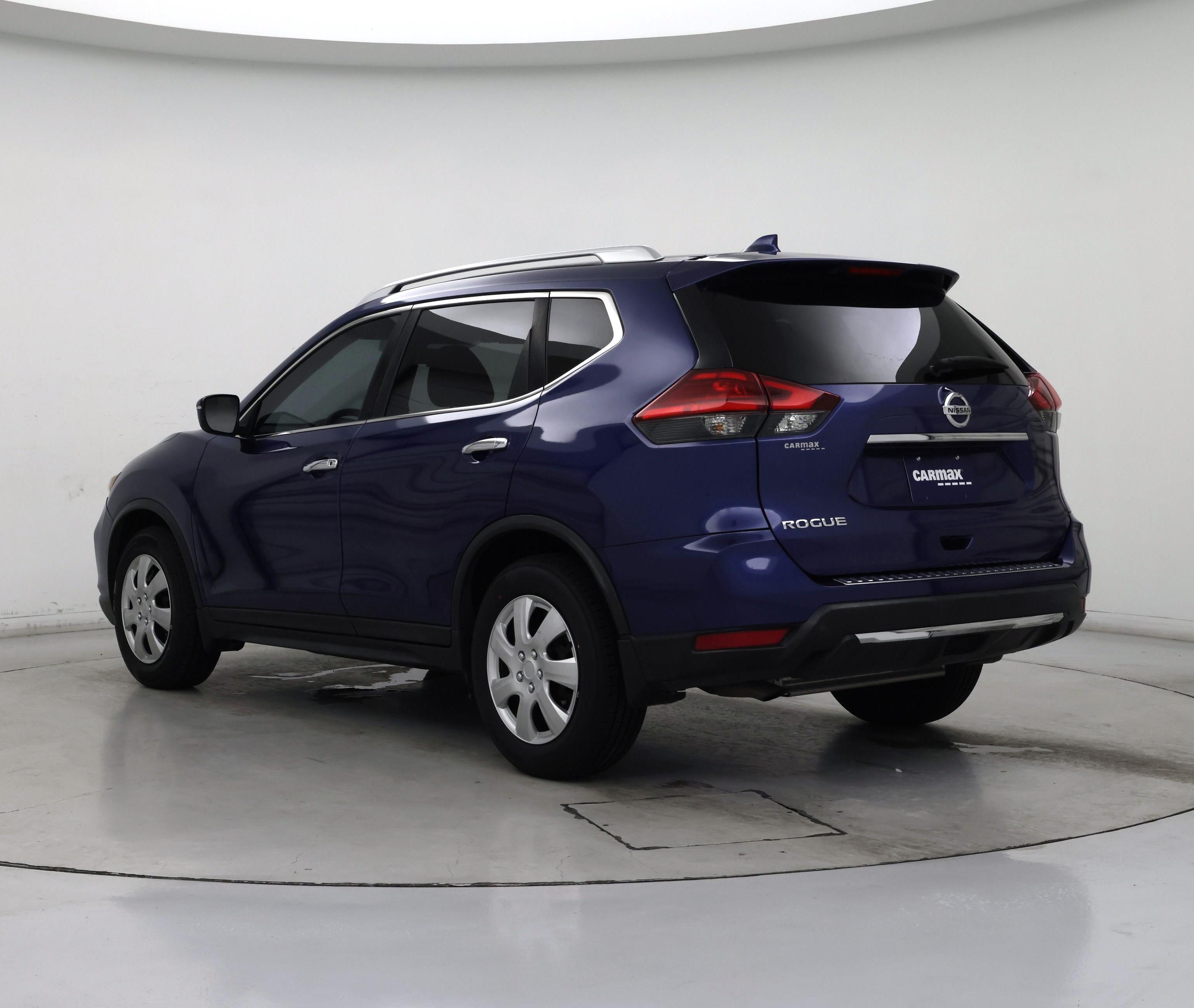 Thumbnail: 2017 Nissan Rogue - 2